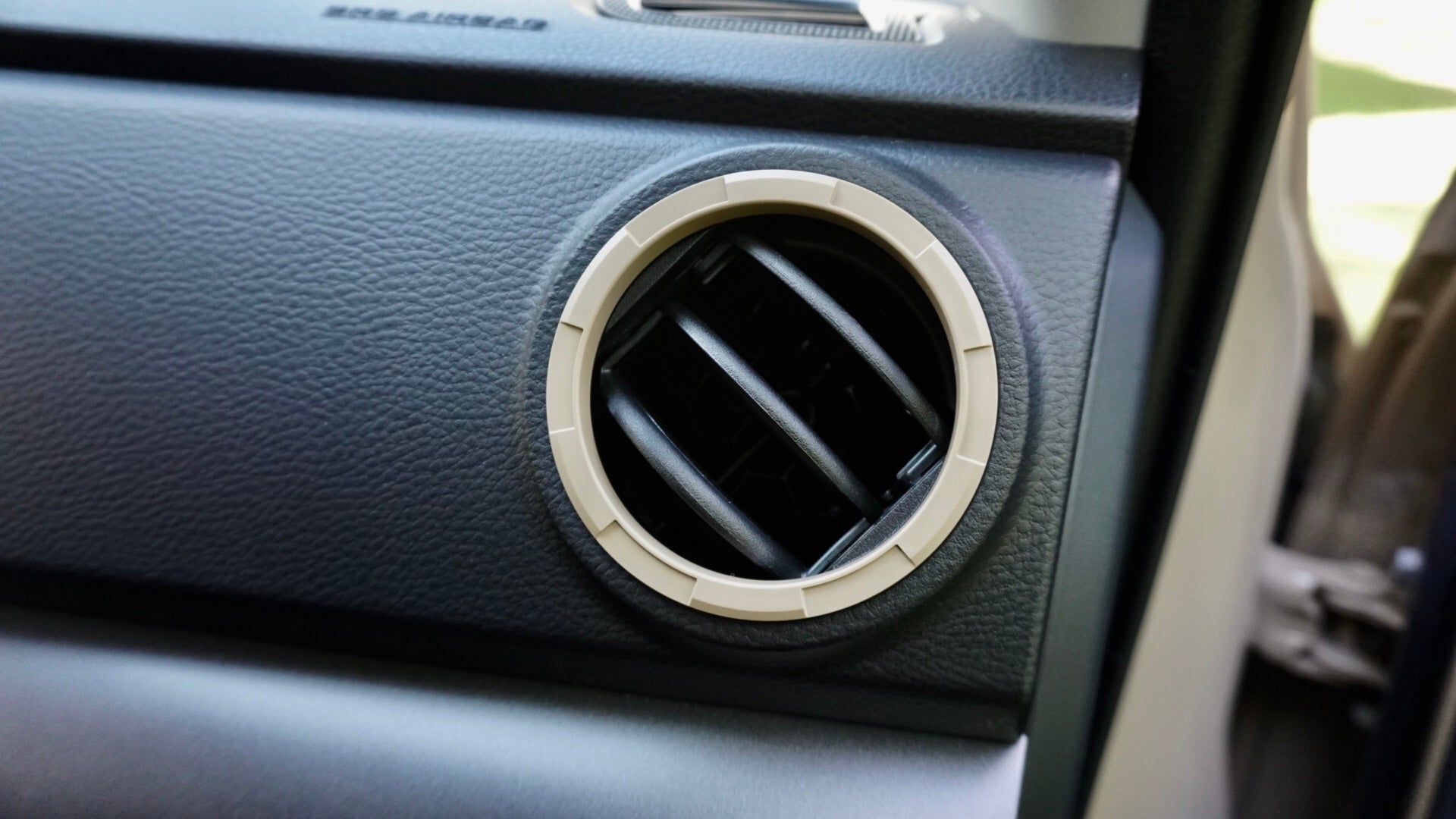 Vent Rings (For 2014-2021 Tundra) - QUICKSAND