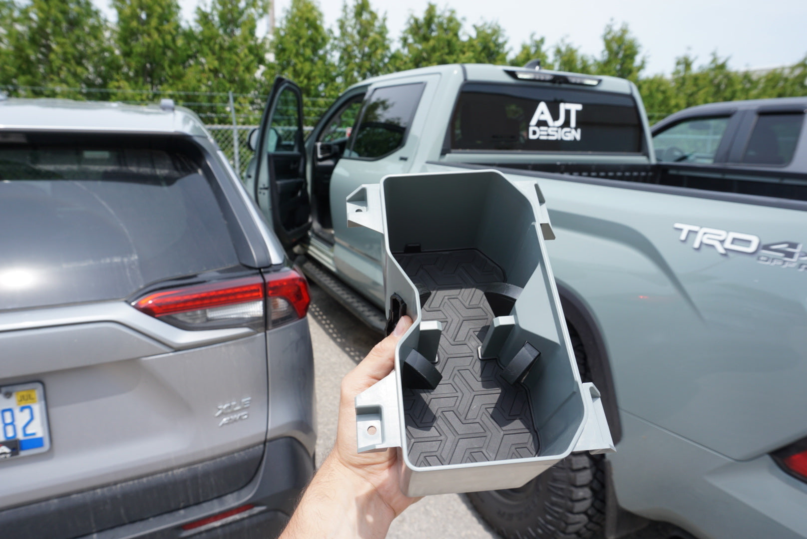 Oversize Cup Holder (For 2022+ Tundra) - LUNAR ROCK