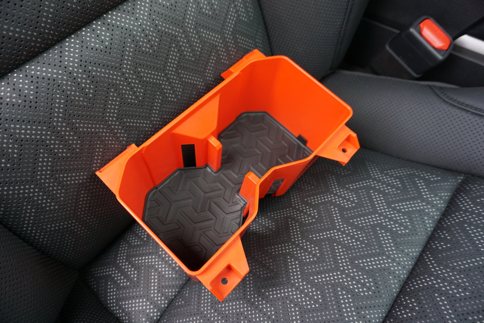 Oversize Cup Holder (For 2022+ Tundra) - SOLAR OCTANE