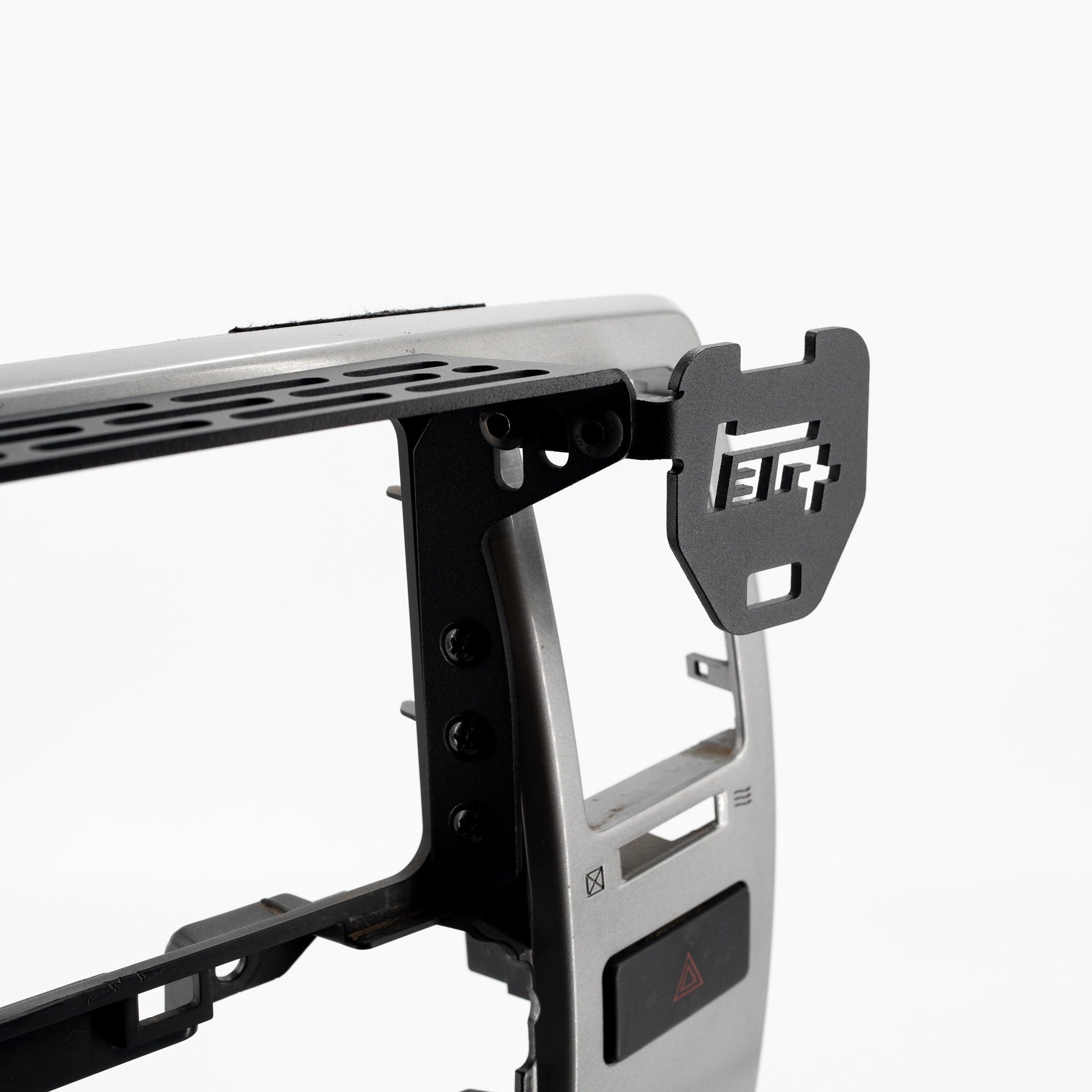 Center Console Dash Modular Accessory Mount (MAM) - For 4th Gen 4Runner (03-09)