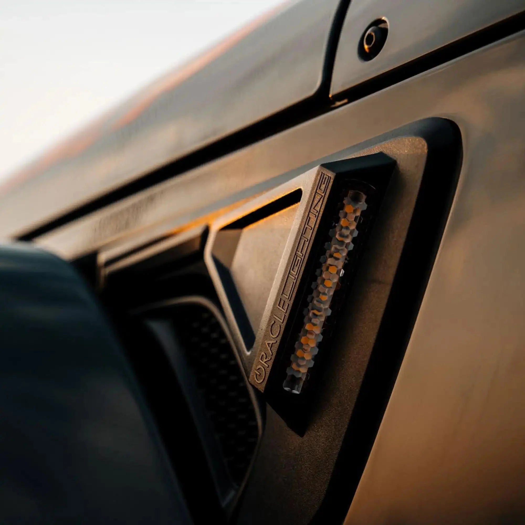 Sidetrack LED Fender Lights For Jeep Wrangler JL & Gladiator JT - Entry & Turn Signal | ORACLE