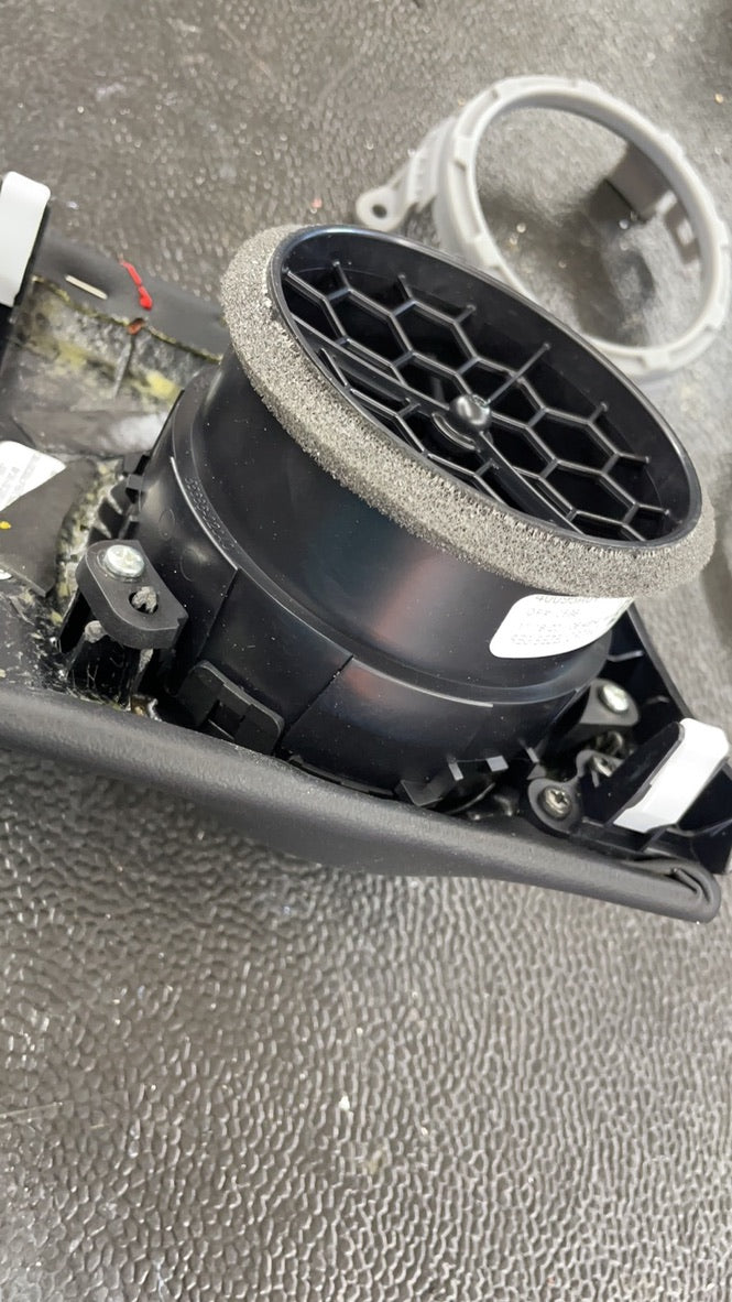 Blackout Vent Rings - For Tundra