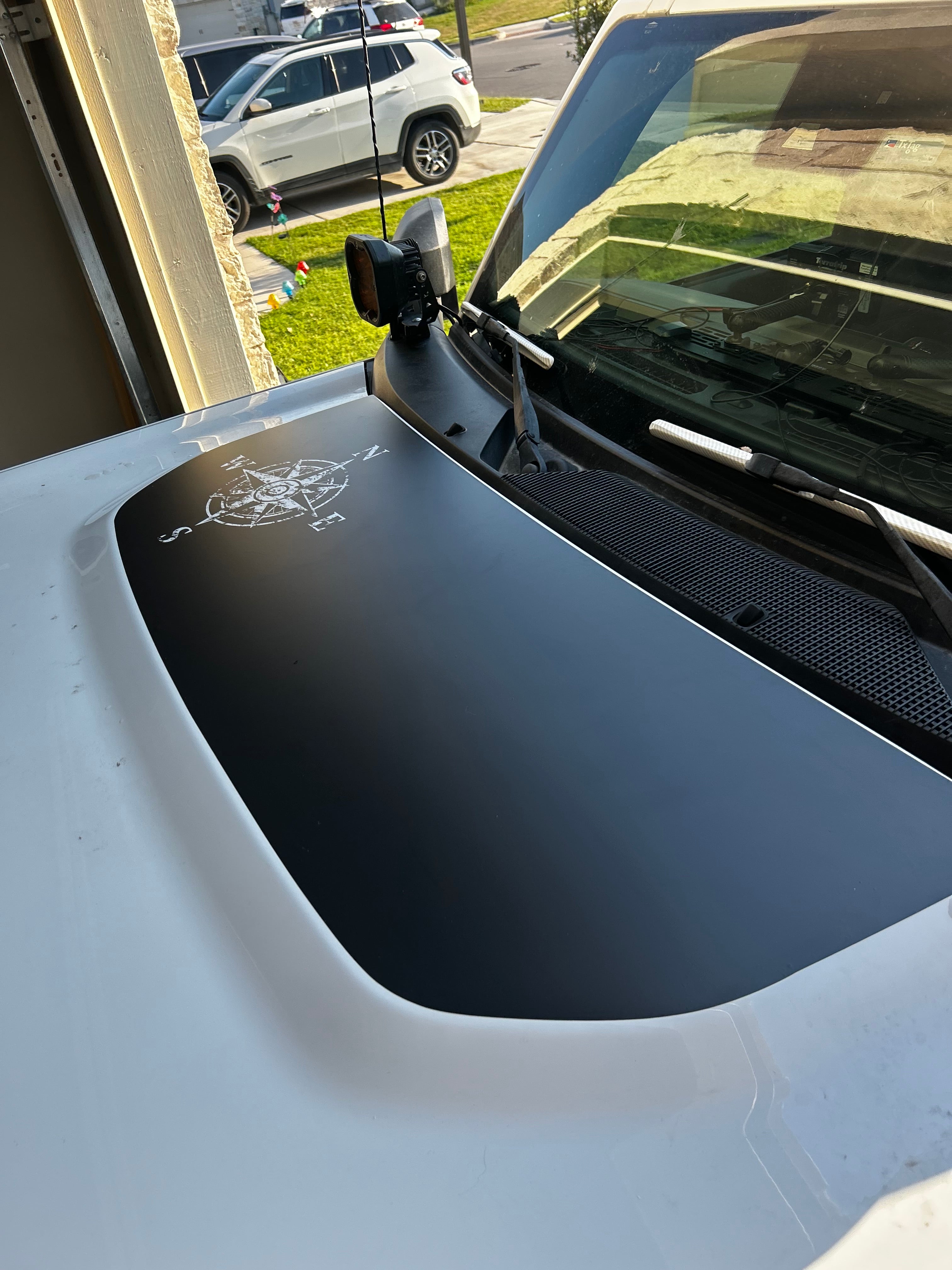 Stealth Black Compass Rose Hood Overlay (Printed Series) For 2021+ Bronco