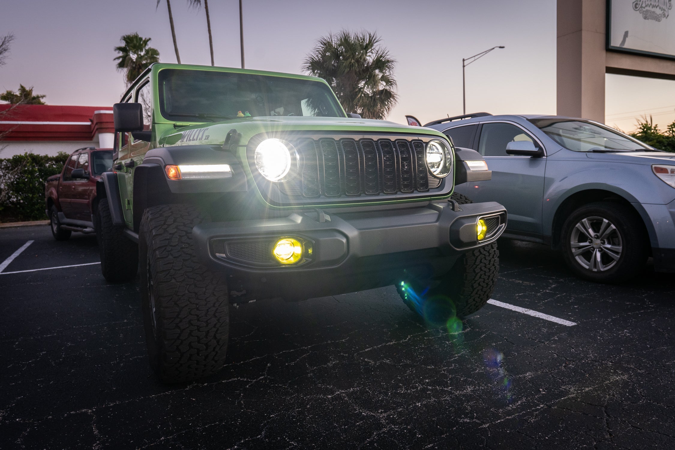Acrylic Fog Light Lenses (Yellow / Amber) For 2024+ Wrangler JL / Gladiator JT (Plastic Bumper)