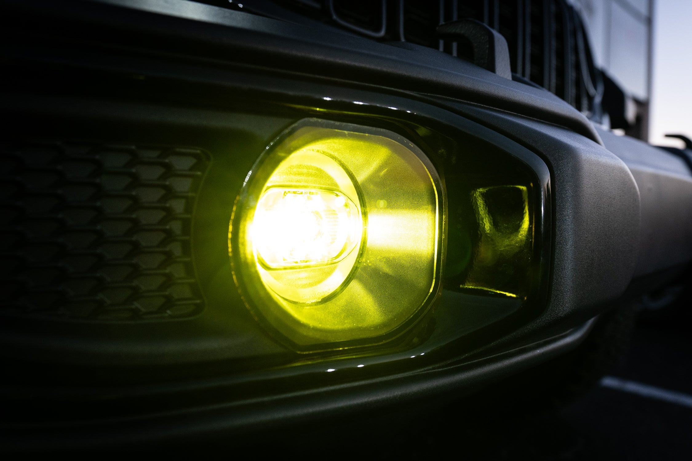 Acrylic Fog Light Lenses (Yellow / Amber) For 2024+ Wrangler JL / Gladiator JT (Plastic Bumper)