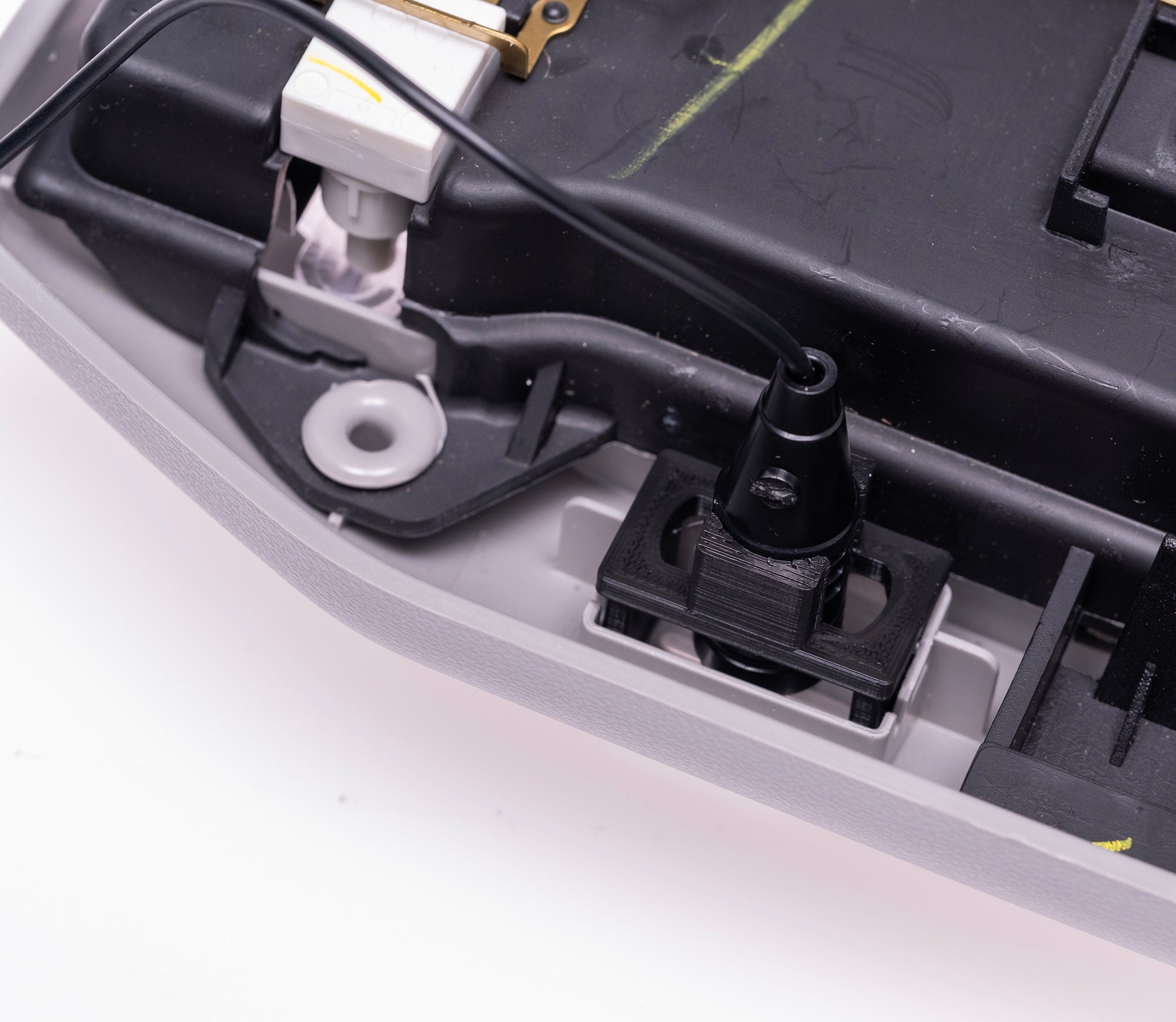 Alpine Microphone Mount For 2007 - 2021 Tundra / 2014 - 2022 Sequoia