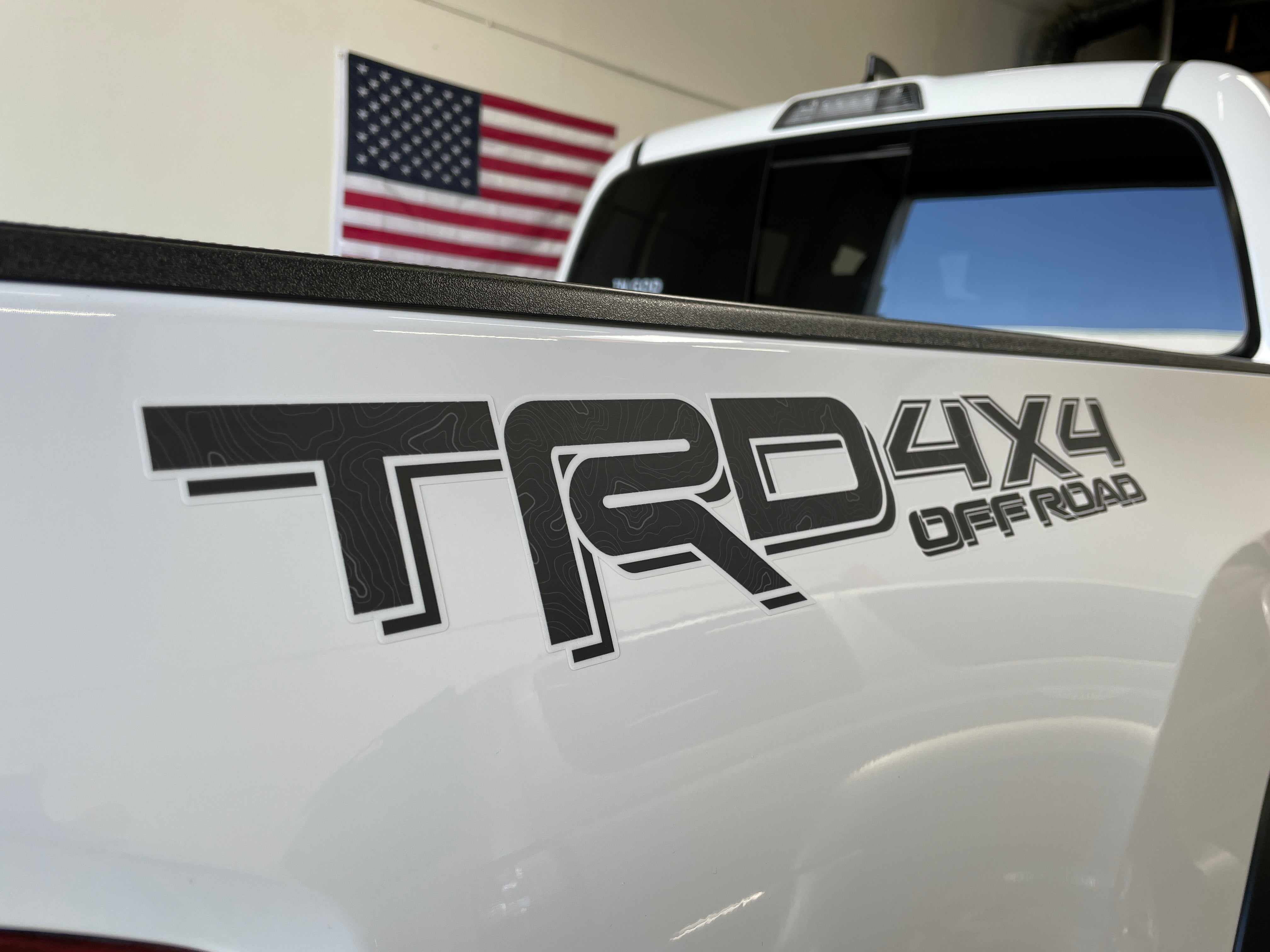 BED DECAL LETTERS (TRD OFFROAD)