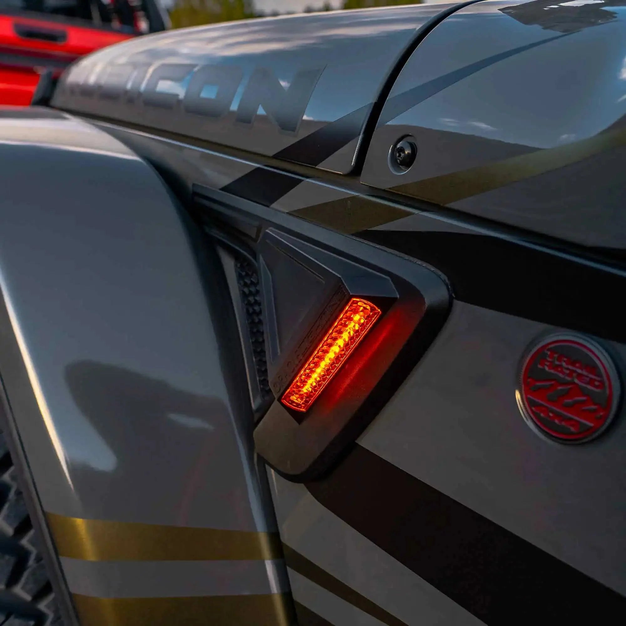 Sidetrack LED Fender Lights For Jeep Wrangler JL & Gladiator JT - Entry & Turn Signal | ORACLE