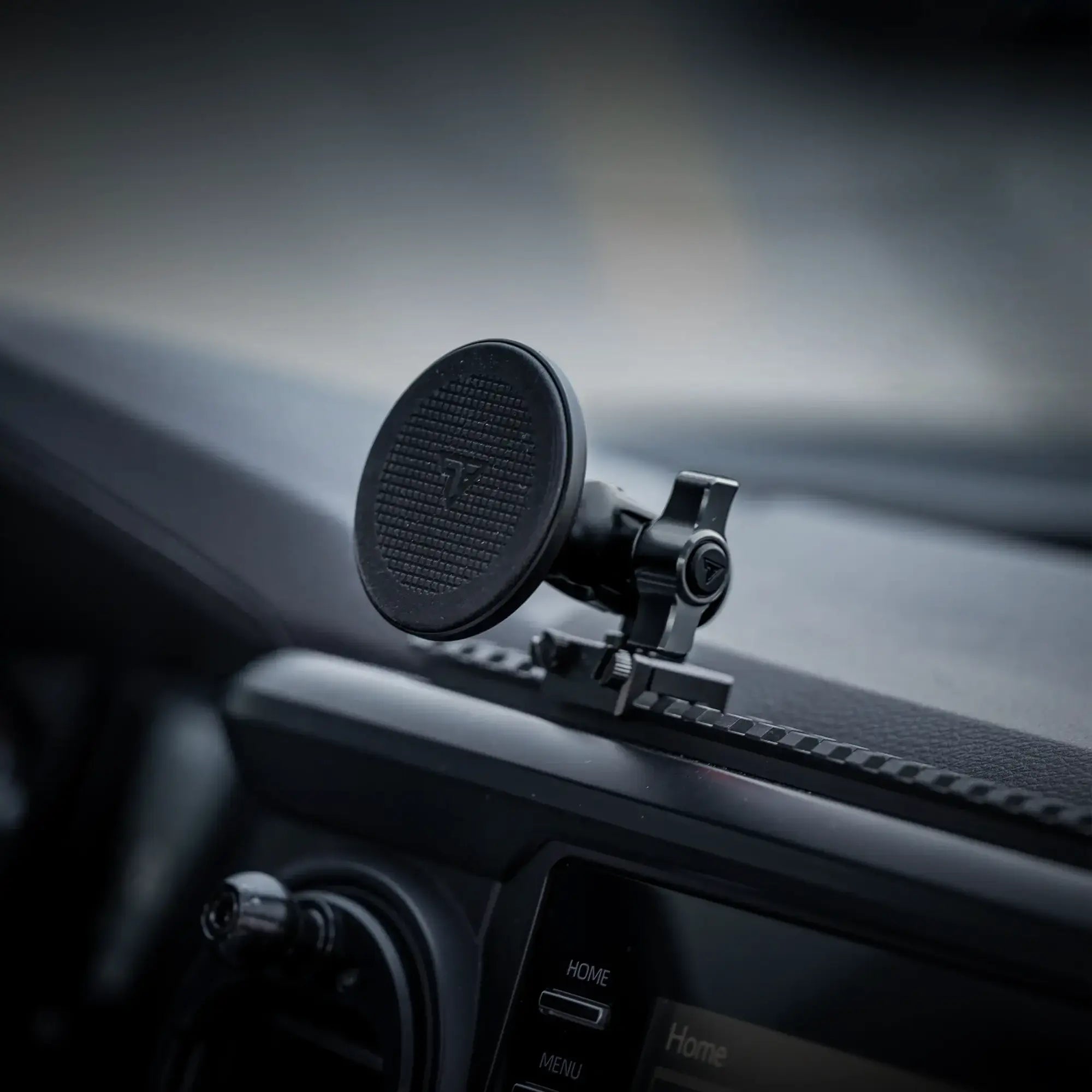 Dash Mount For 2016-2023 Toyota Tacoma Tackform Assault Track Picatinny Dash Bracket With Dual MagSafe Phone Mounts