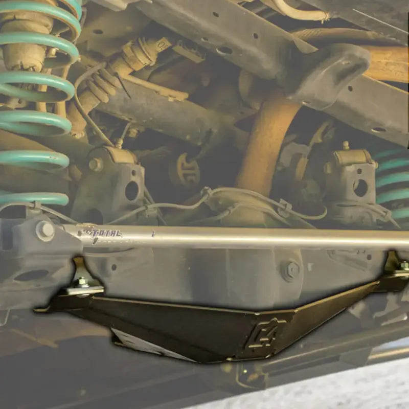 4Runner diff skid plate installed on a 5th Gen 2010+ model, showcasing protection for the U-joint and driveshaft with bolt-on design.