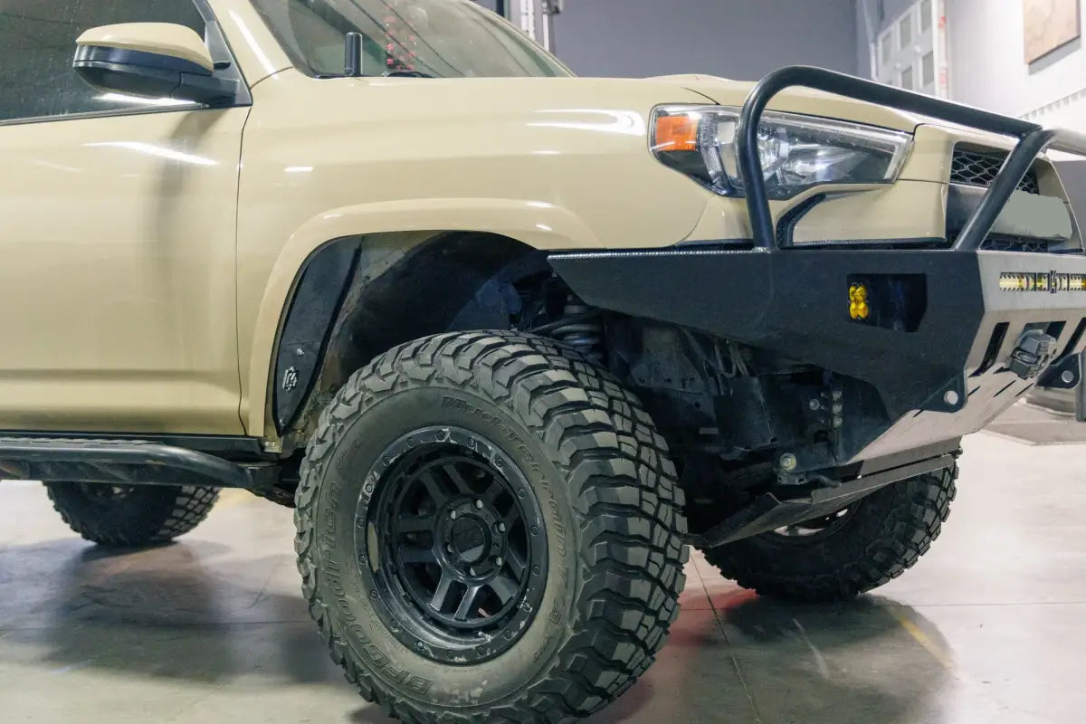 Full side view of a 5th Gen 4Runner with high clearance fender liners installed, designed for off-road performance.