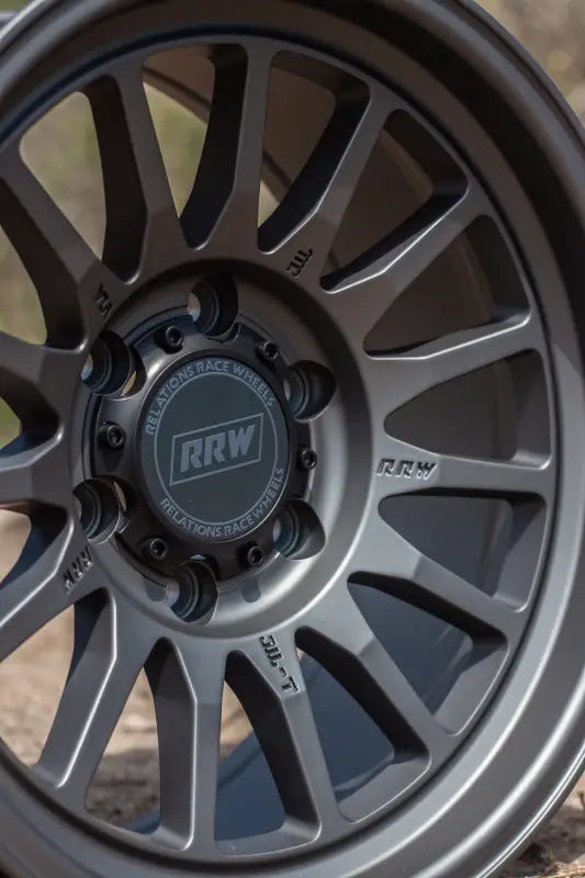 Gray alloy flow-formed wheel with multiple spokes enhances braking performance and driving experience