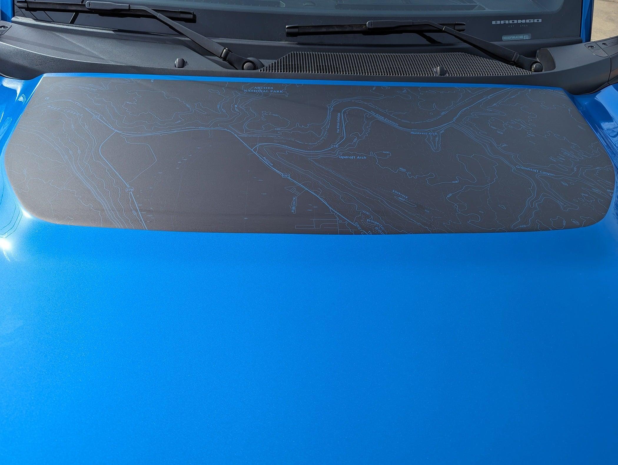 Stealth Black Arches National Park Topographic Map Hood Overlay (Printed Series) For 2021+ Bronco