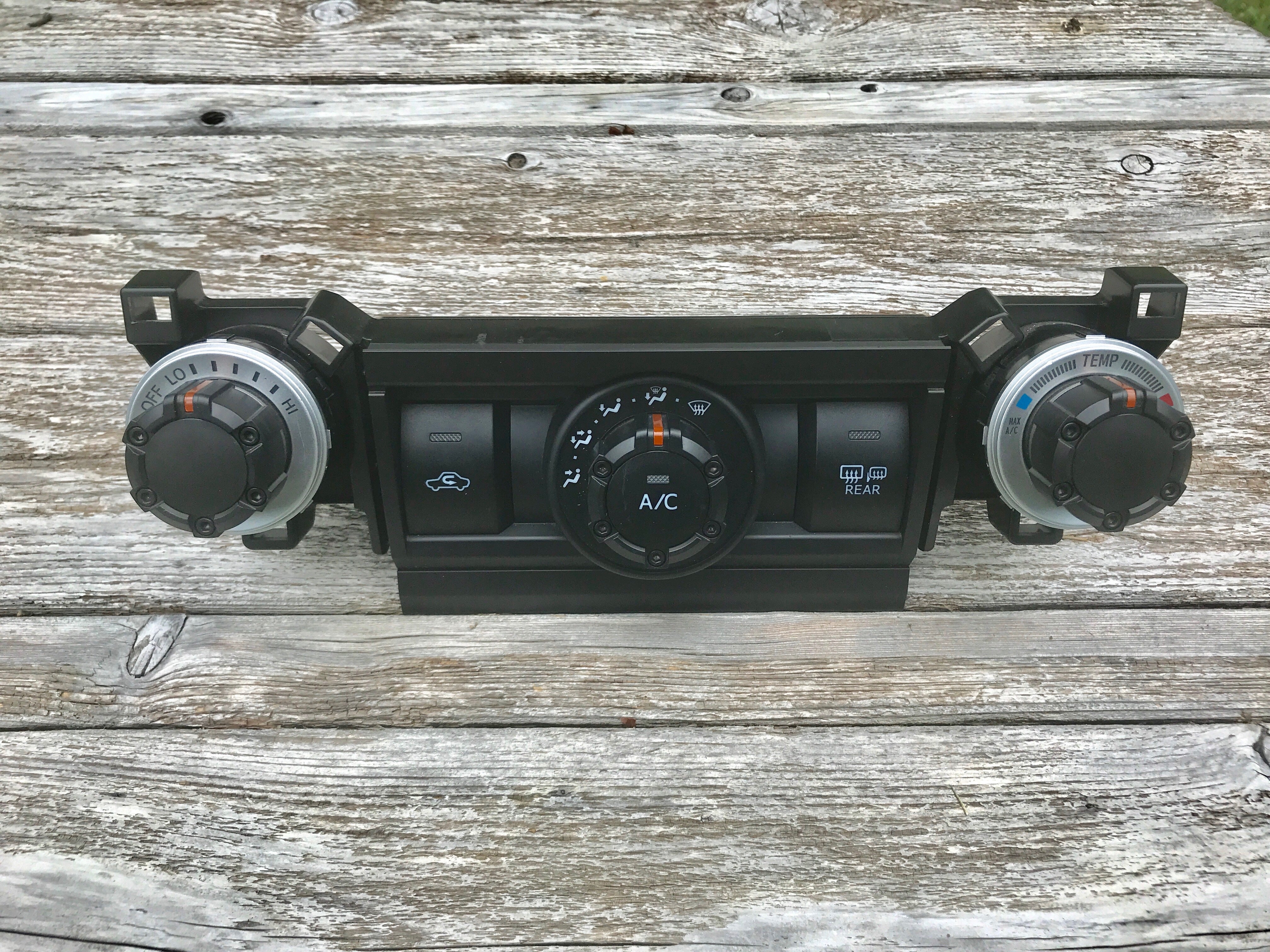Climate Knobs (For 5th Gen 4Runner) - BLACK