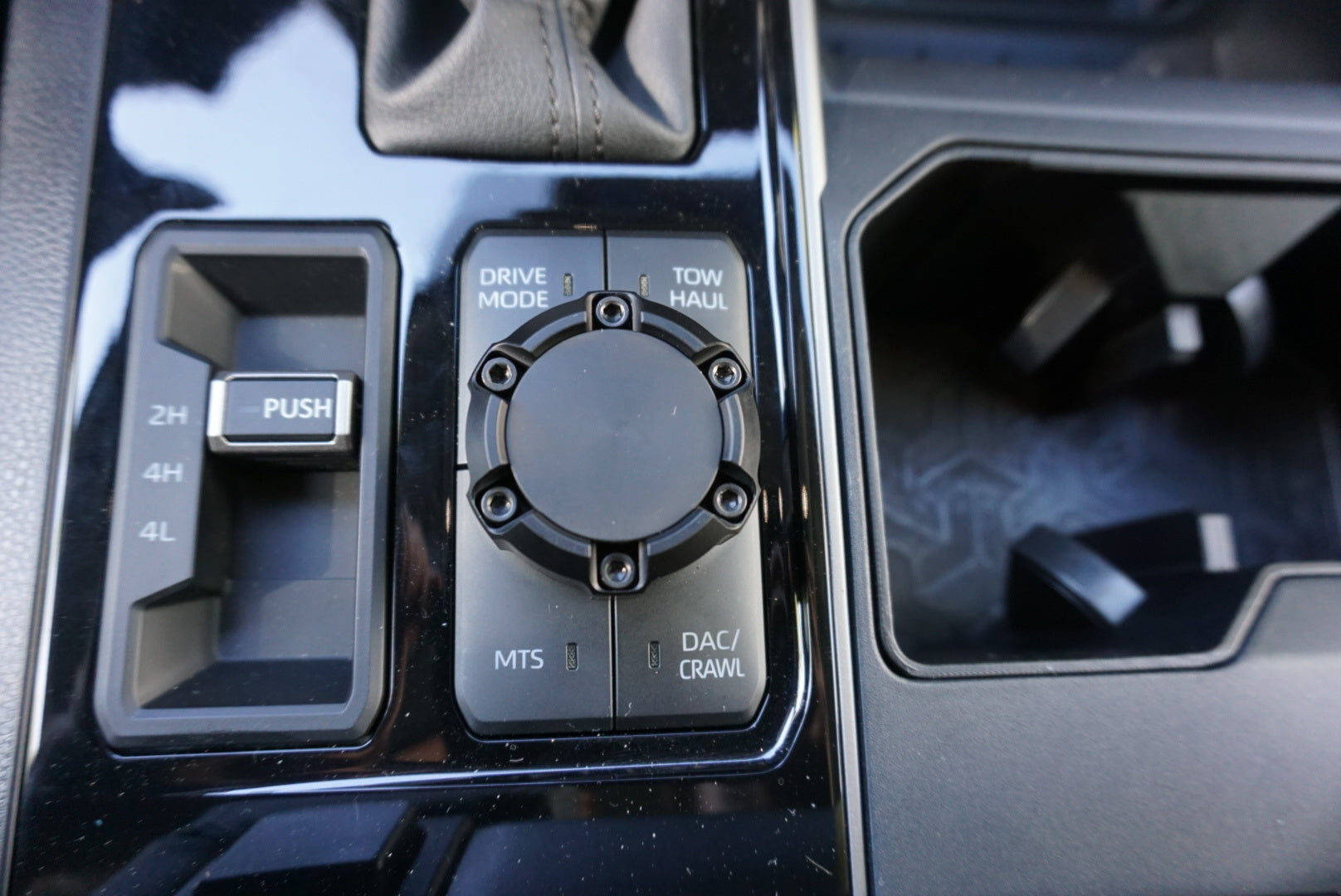 V1 Drive Mode Knob (For 2022+ Tundra) - BLACK
