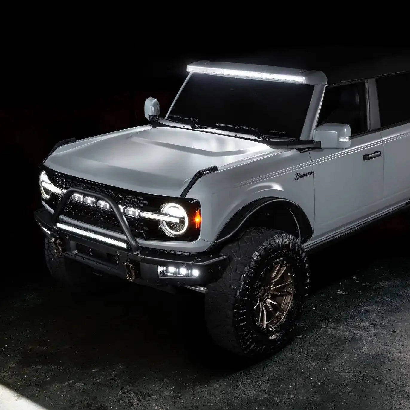 Integrated Roof LED Light Bar For Ford Bronco | ORACLE 18,000 Lumens 240W
