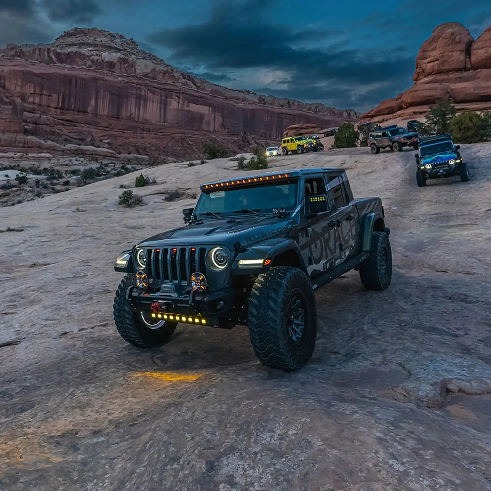 Integrated Roof LED Light Bar For Jeep JL/JT | ORACLE 18,000 Lumens 240W