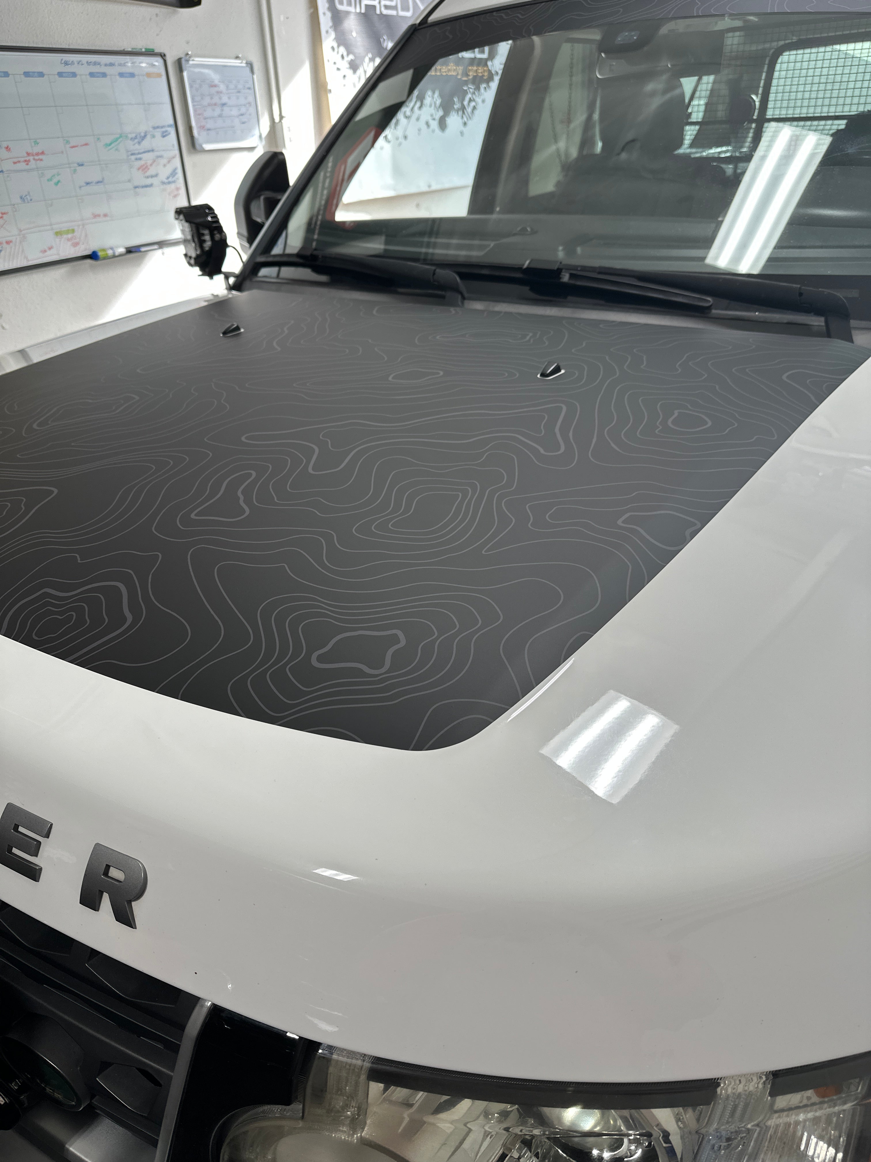 Hood Stamp For Land Rover Discovery LR4