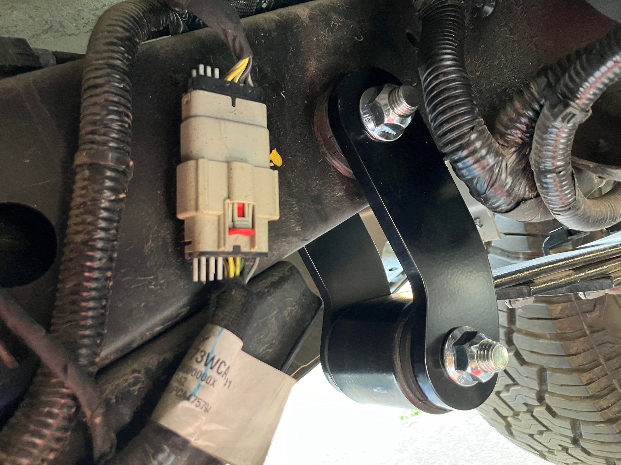 EXTENDED SHACKLES (MINOR LIFT) FOR 2015-2024 COLORADO CANYON