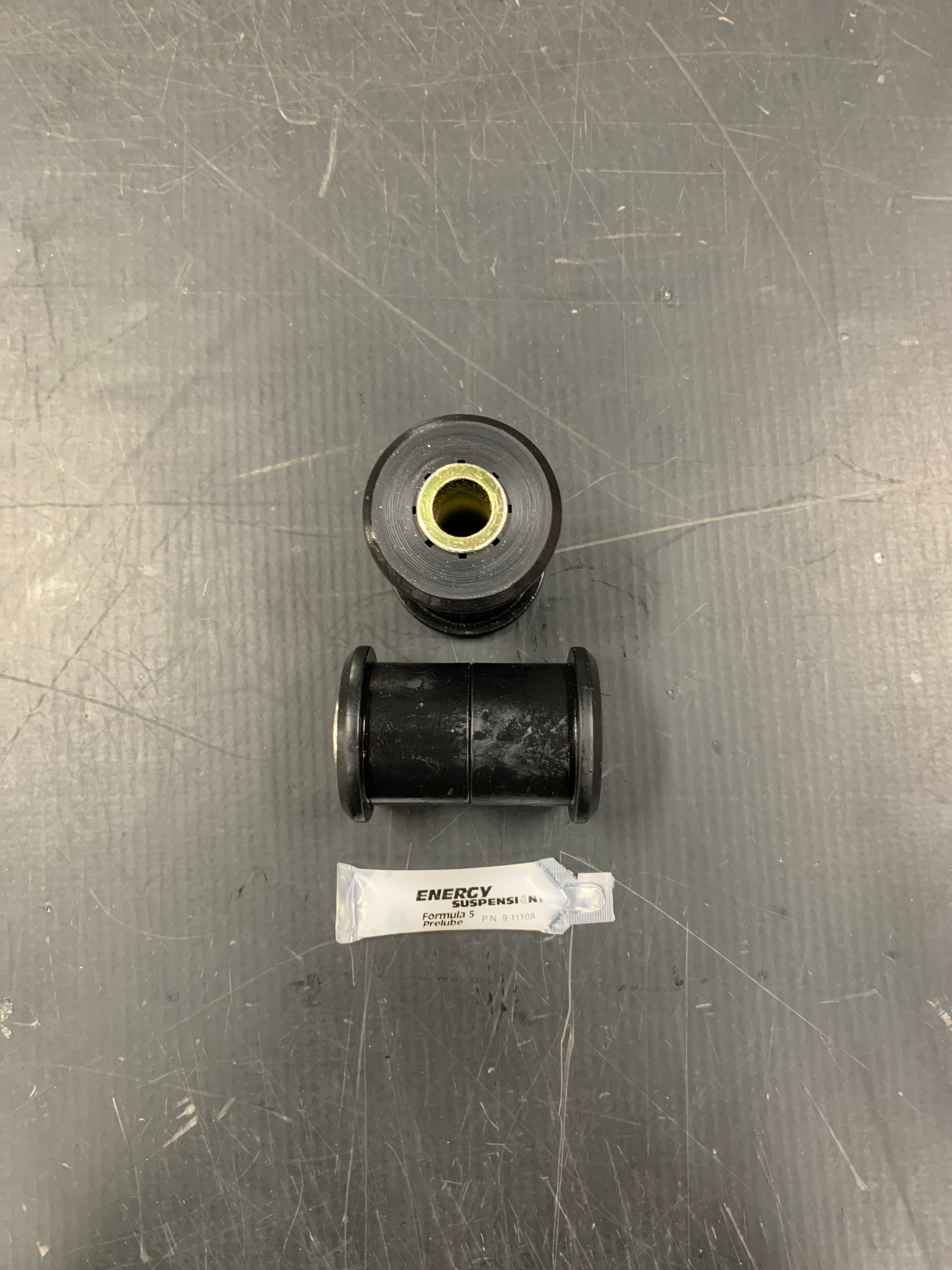 Archive Garage Shackles & Bushings For 2G-3G Tacoma/1G Tundra
