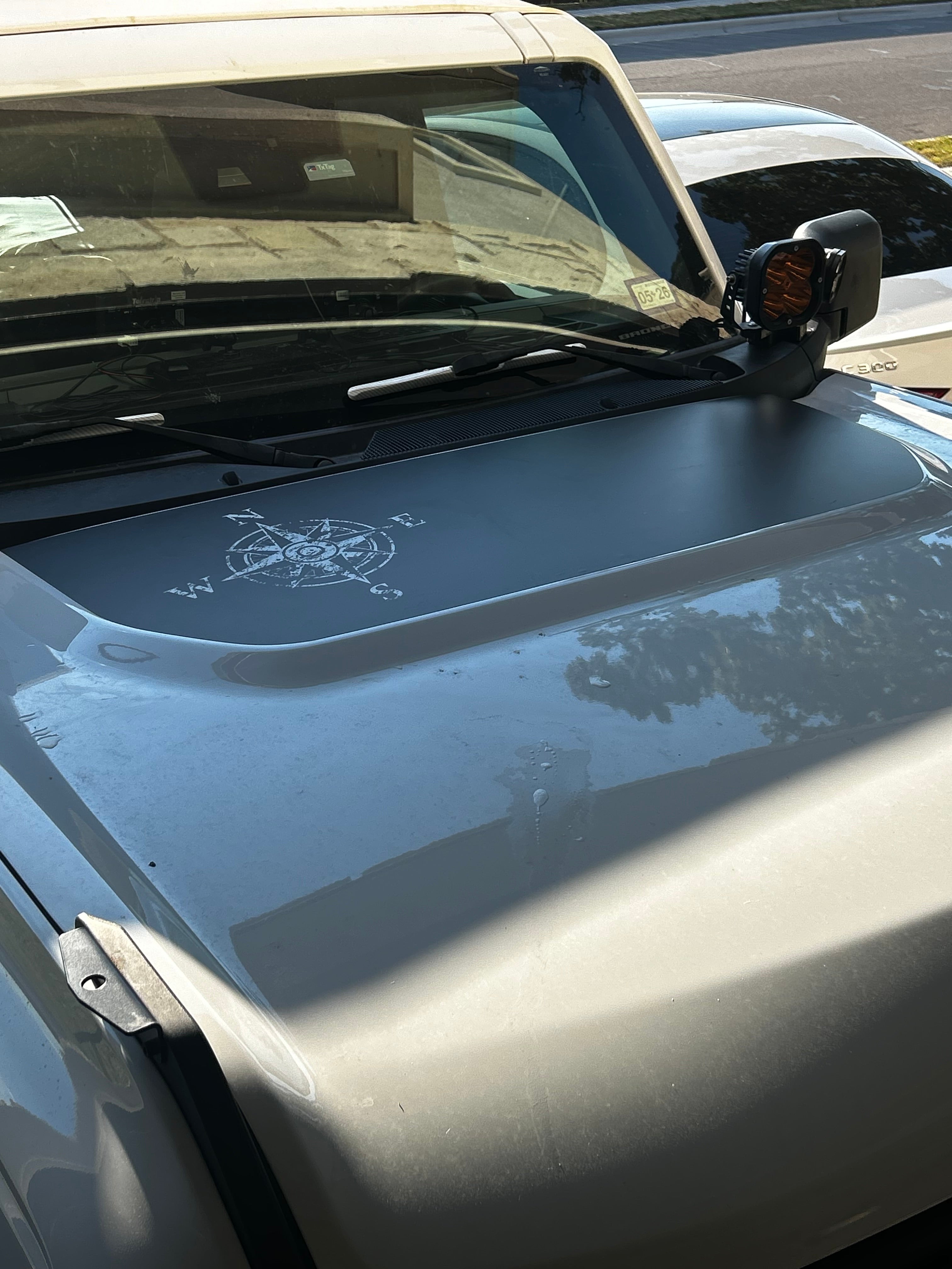 Stealth Black Compass Rose Hood Overlay (Printed Series) For 2021+ Bronco