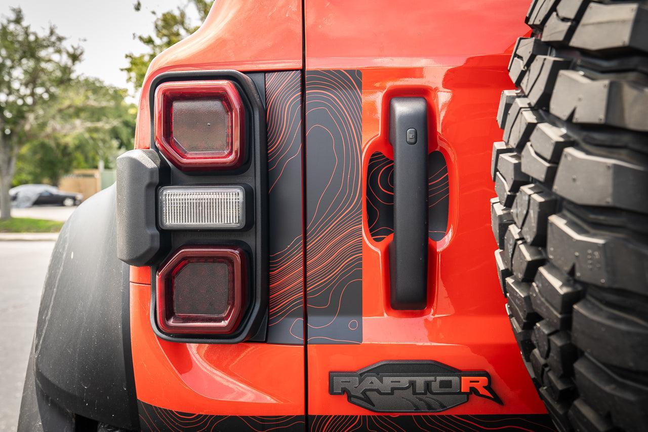 Safari Topo Middle Tailgate Overlays For 2021+ Bronco
