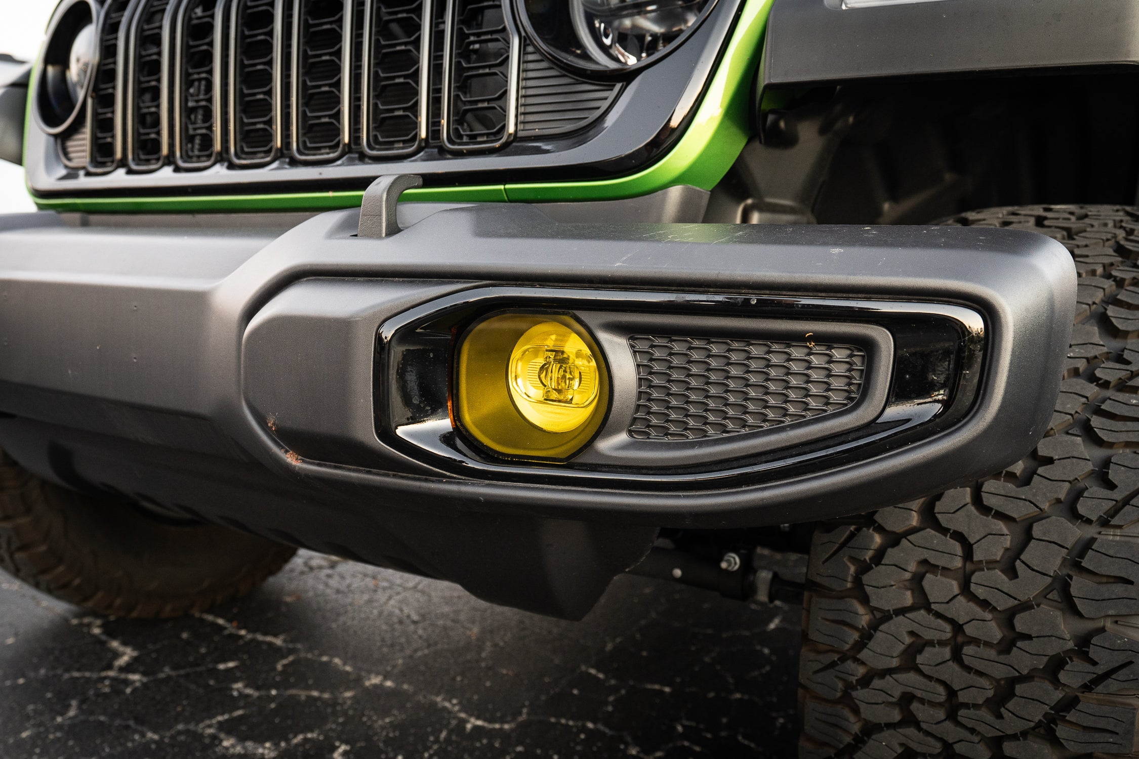 Acrylic Fog Light Lenses (Yellow / Amber) For 2024+ Wrangler JL / Gladiator JT (Plastic Bumper)