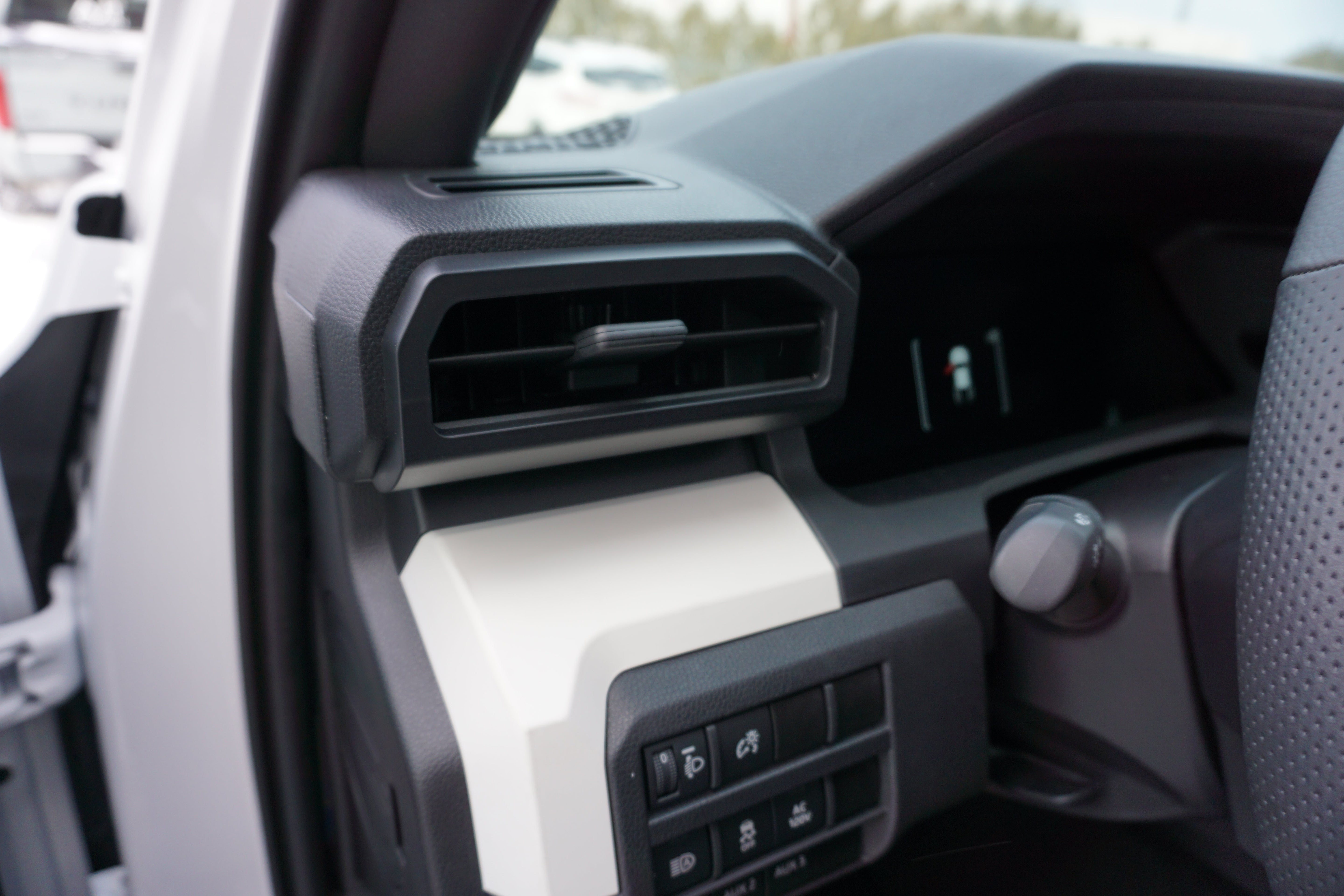 VENT TRIM (For 2024+ TACOMA / 2025+ 4RUNNER) - BLACK