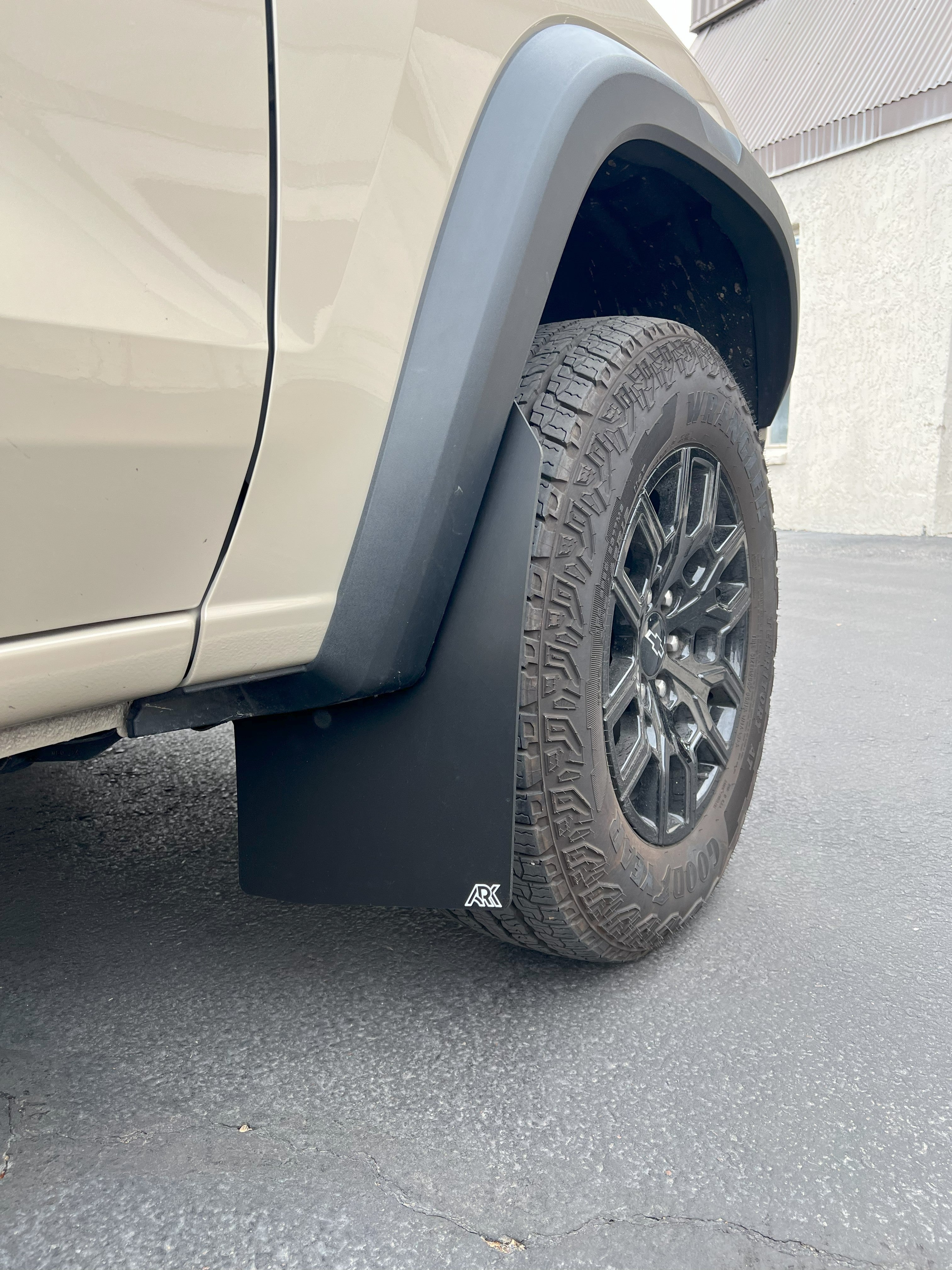 TriXPoly Mudflaps For 2023+ Chevy Colorado ZR2/Trailboss