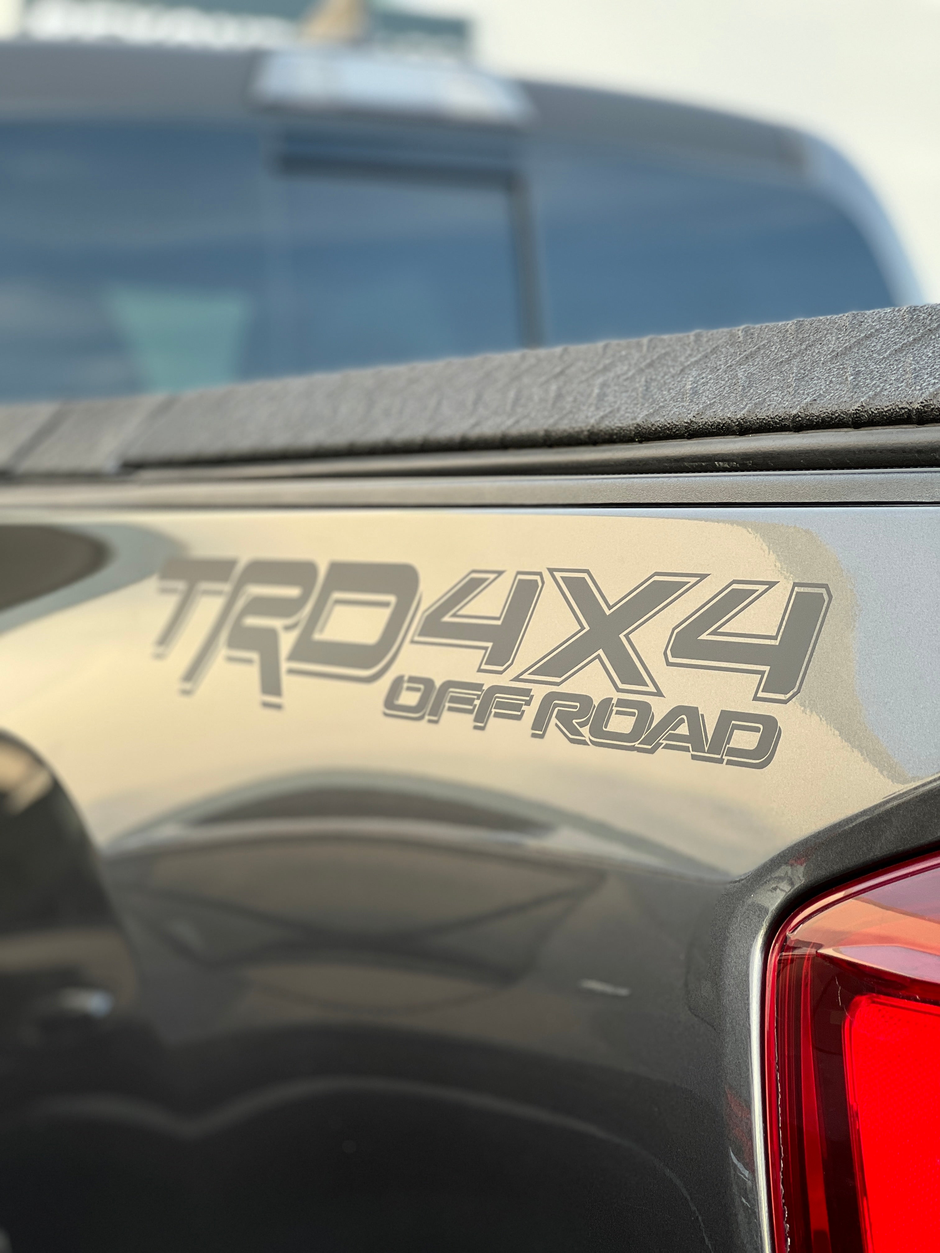 BED DECAL LETTERS (TRD OFFROAD)