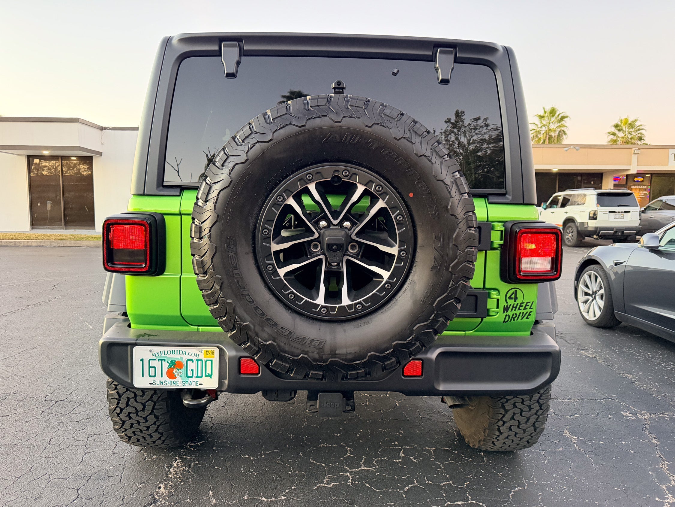 Halogen Tail Light Overlays For 2018+ Wrangler JL
