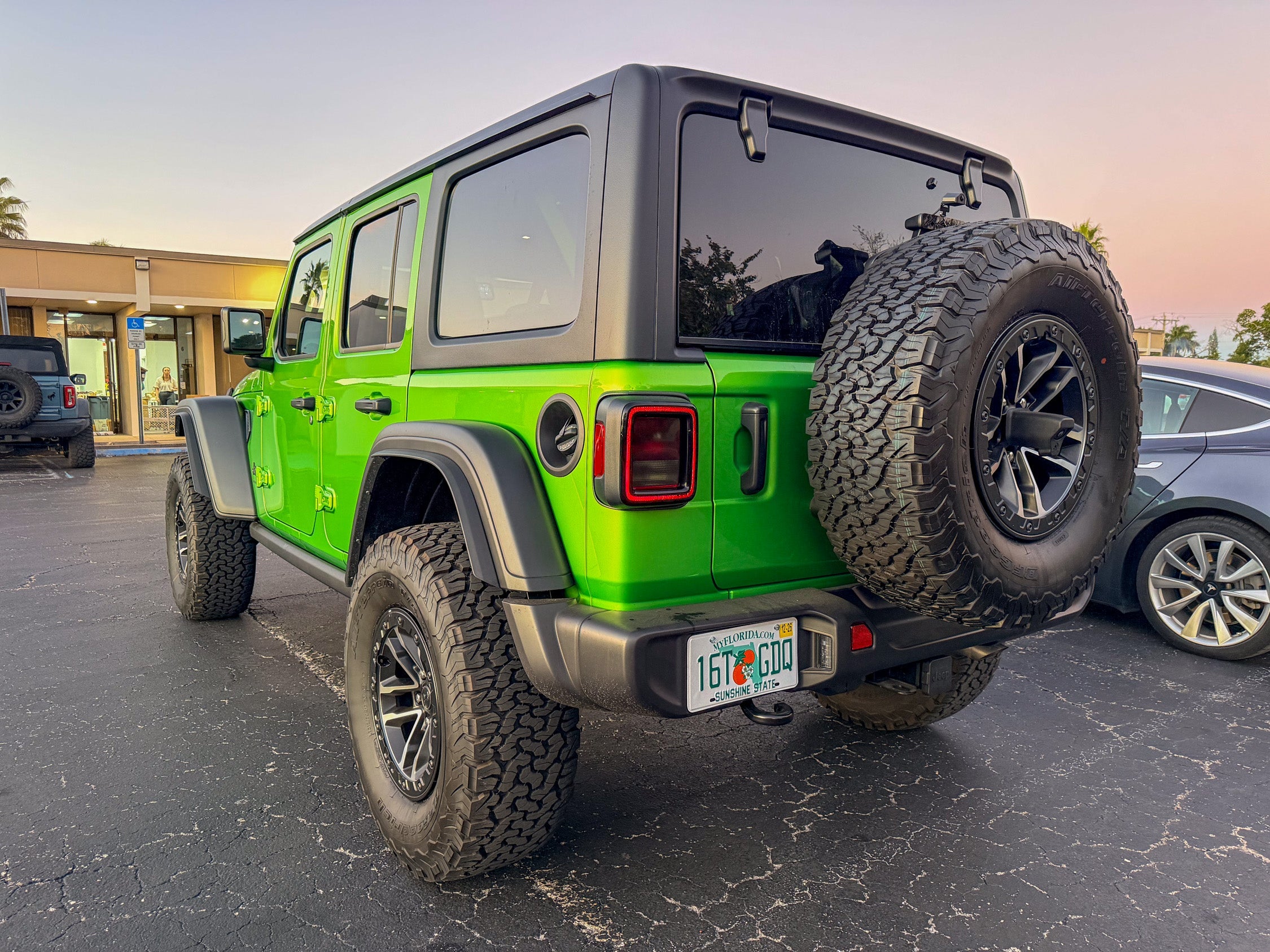 Halogen Tail Light Overlays For 2018+ Wrangler JL