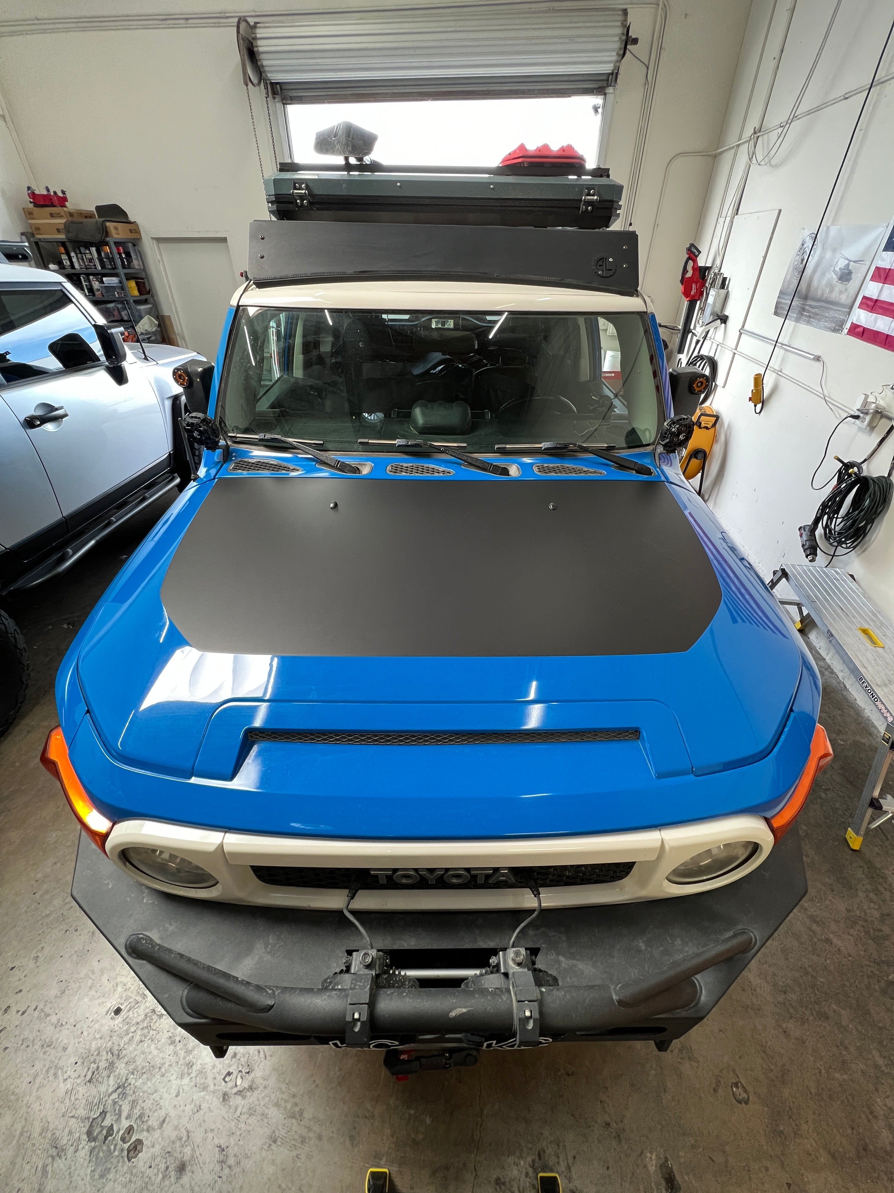 Hood Stamp For FJ Cruiser (2007- 2014)