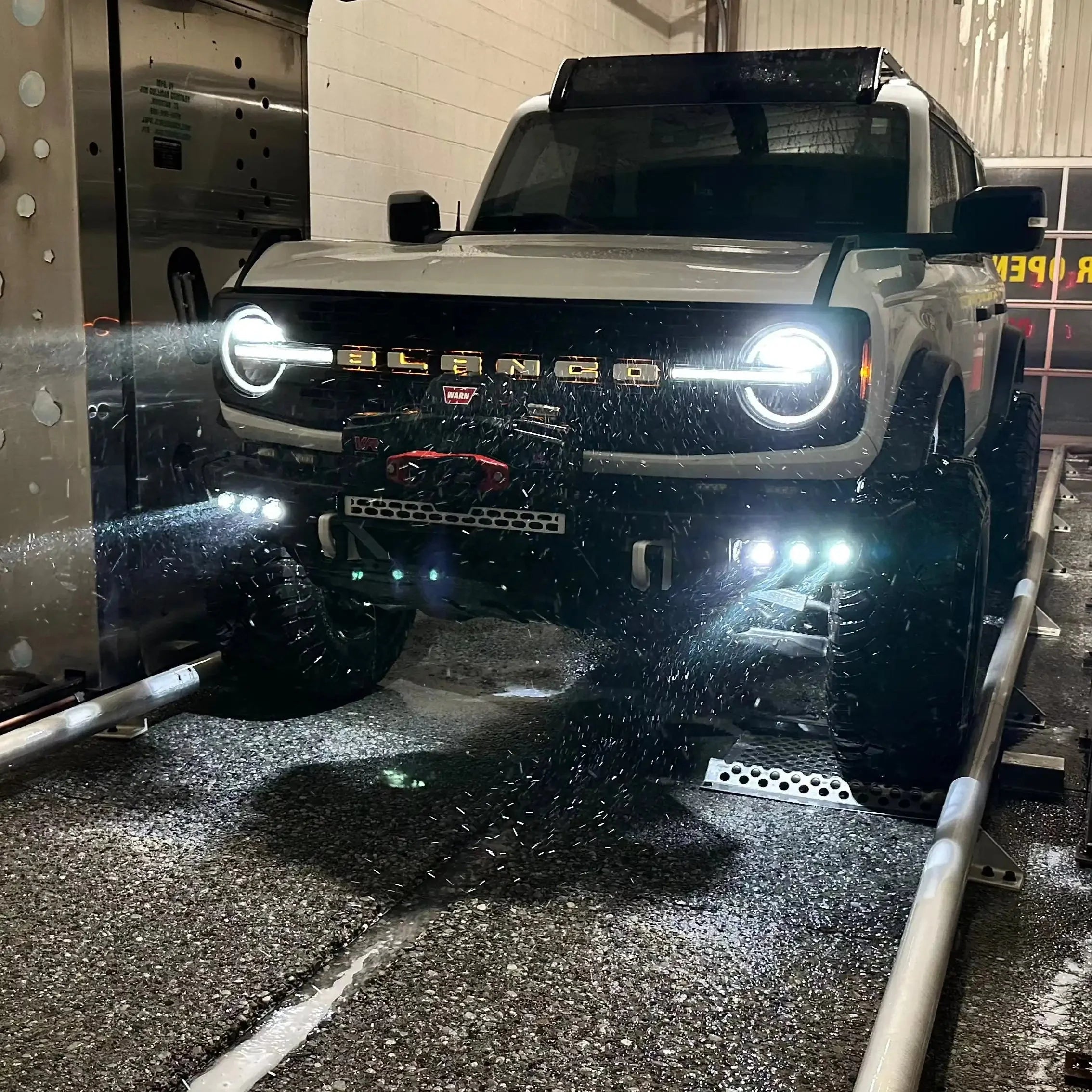 ORACLE Lighting 2021-2025 Ford Bronco Off Road LASER Auxiliary Lights + LED Fog Light Kit for Steel Bumper