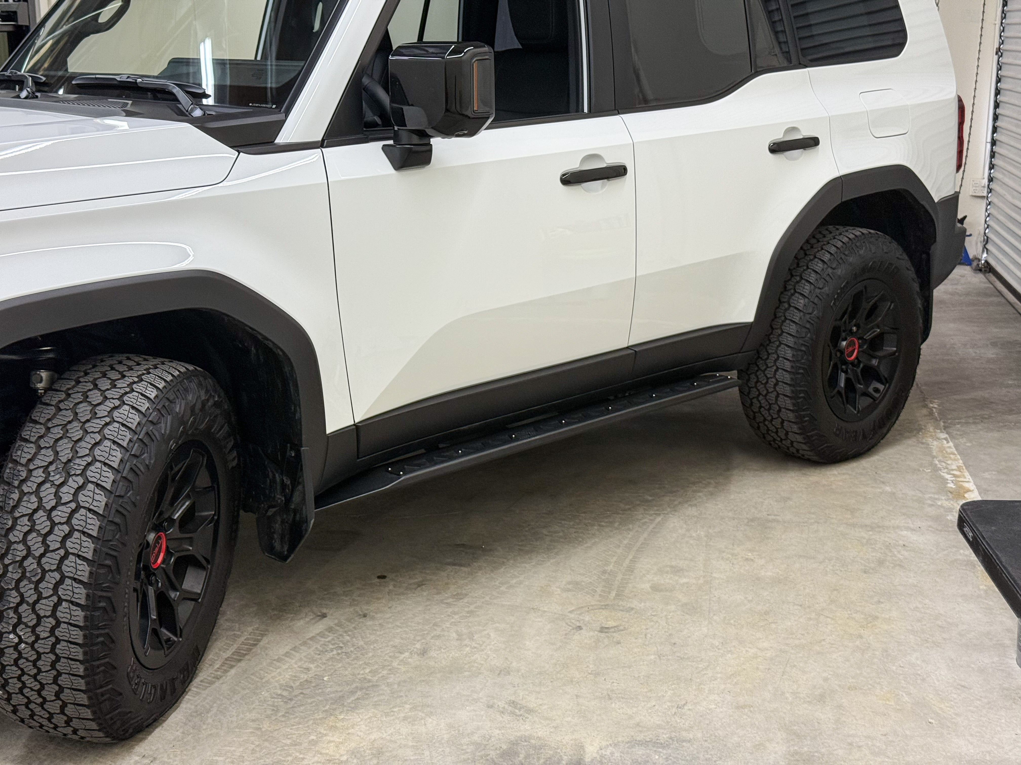 NYTOP Rock Sliders For 2024-Current Lexus GX550/Toyota Land Cruiser