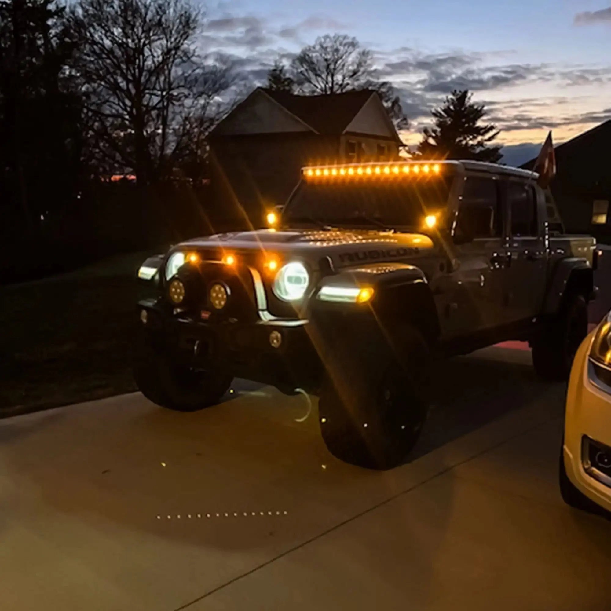 Integrated Roof LED Light Bar For Jeep JL/JT | ORACLE 18,000 Lumens 240W