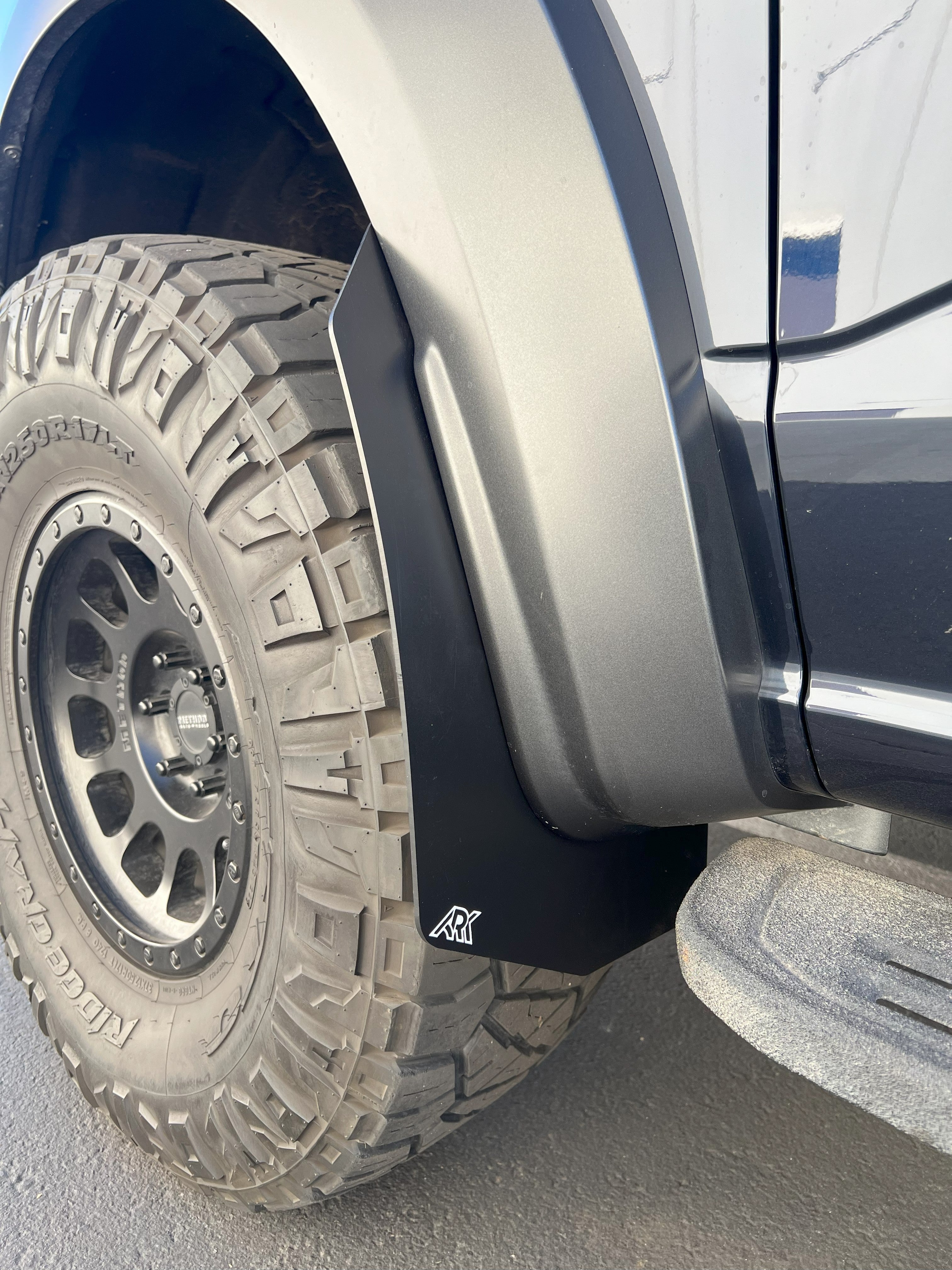 Mid Mud Flaps For 2021+ Ford Raptor