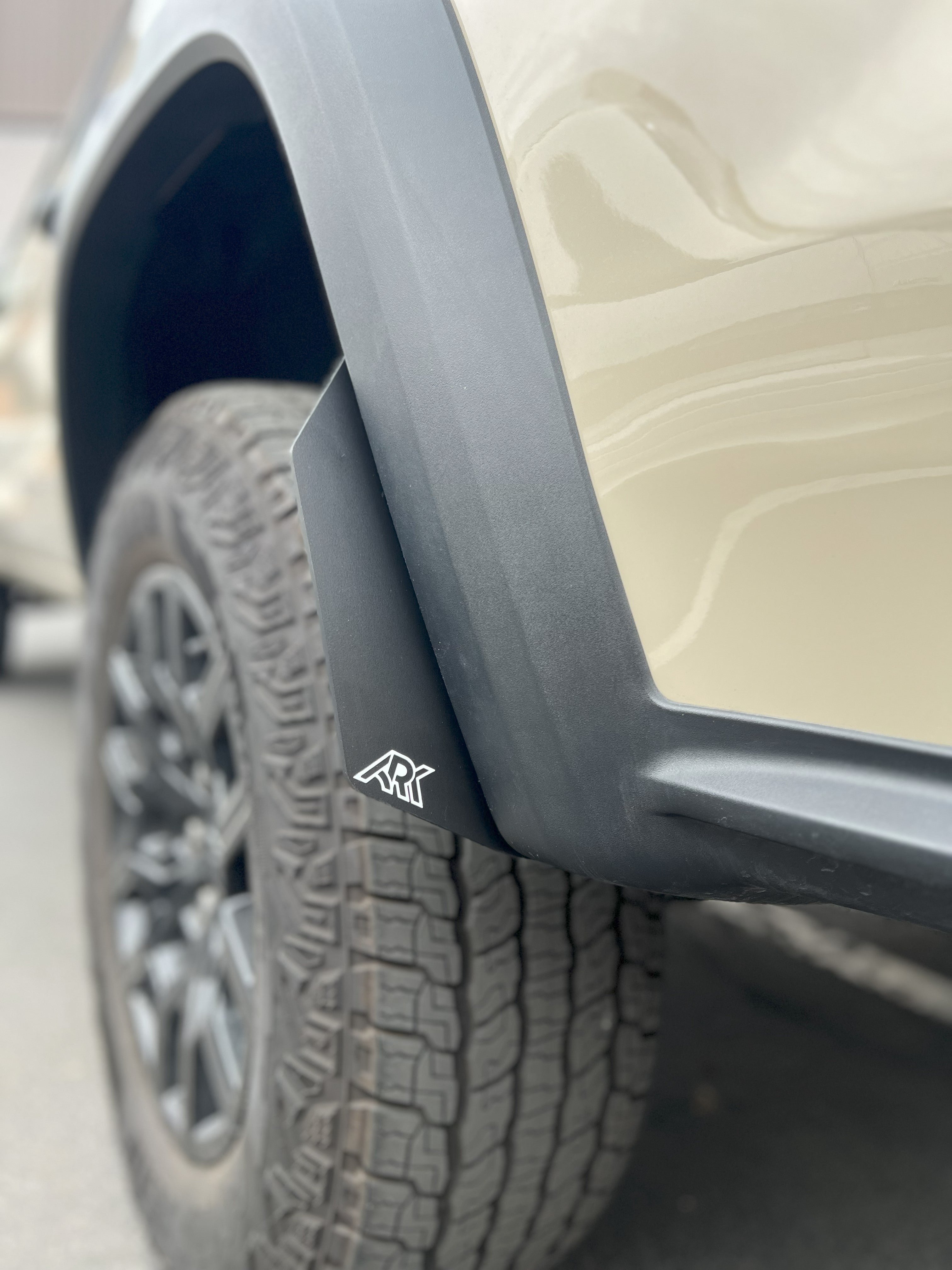 TriXPoly Micro Flares For 2023+ Chevy Colorado ZR2/Trailboss