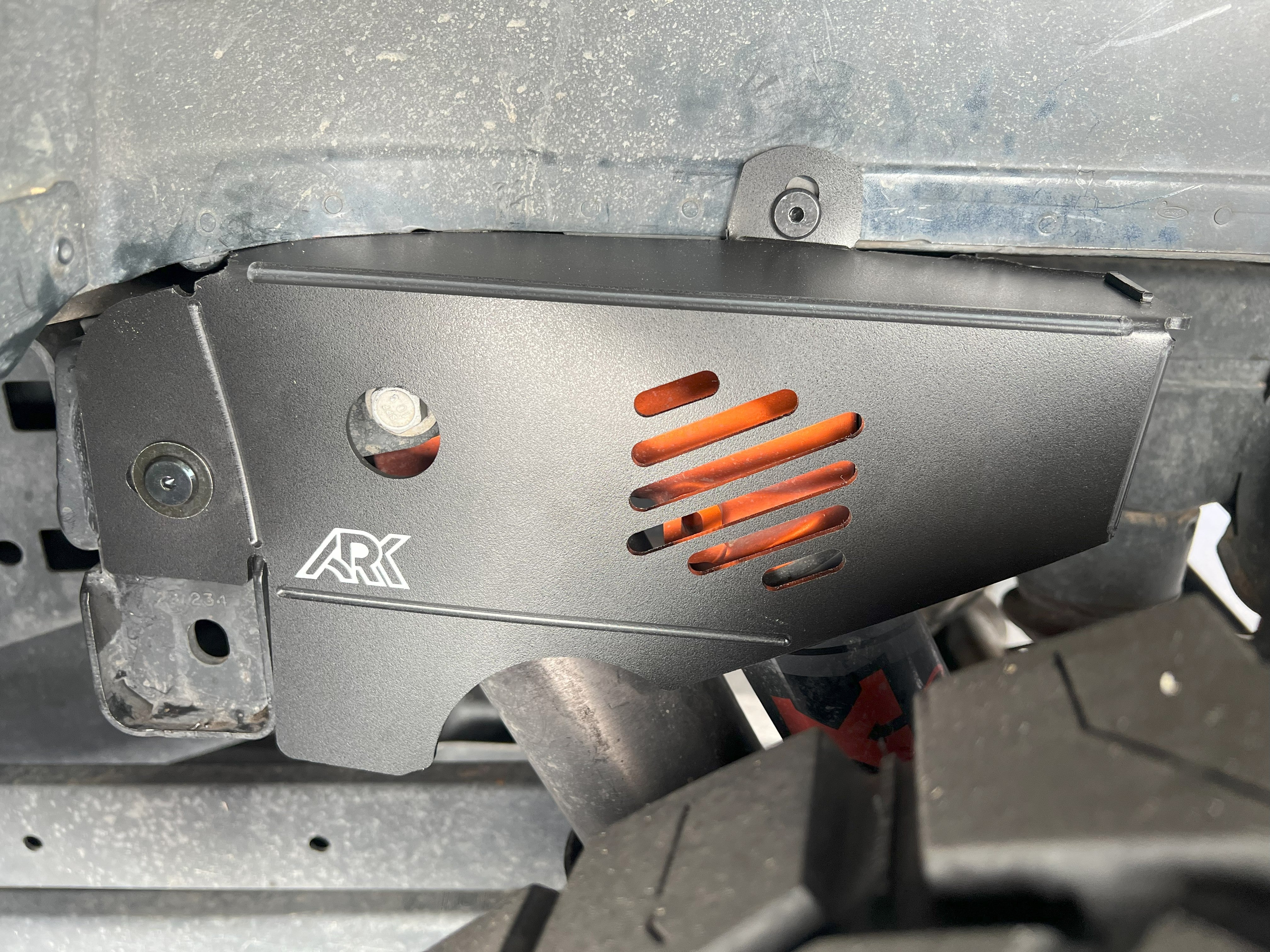 Strut Protection Panel For 2021+ Ford Raptor