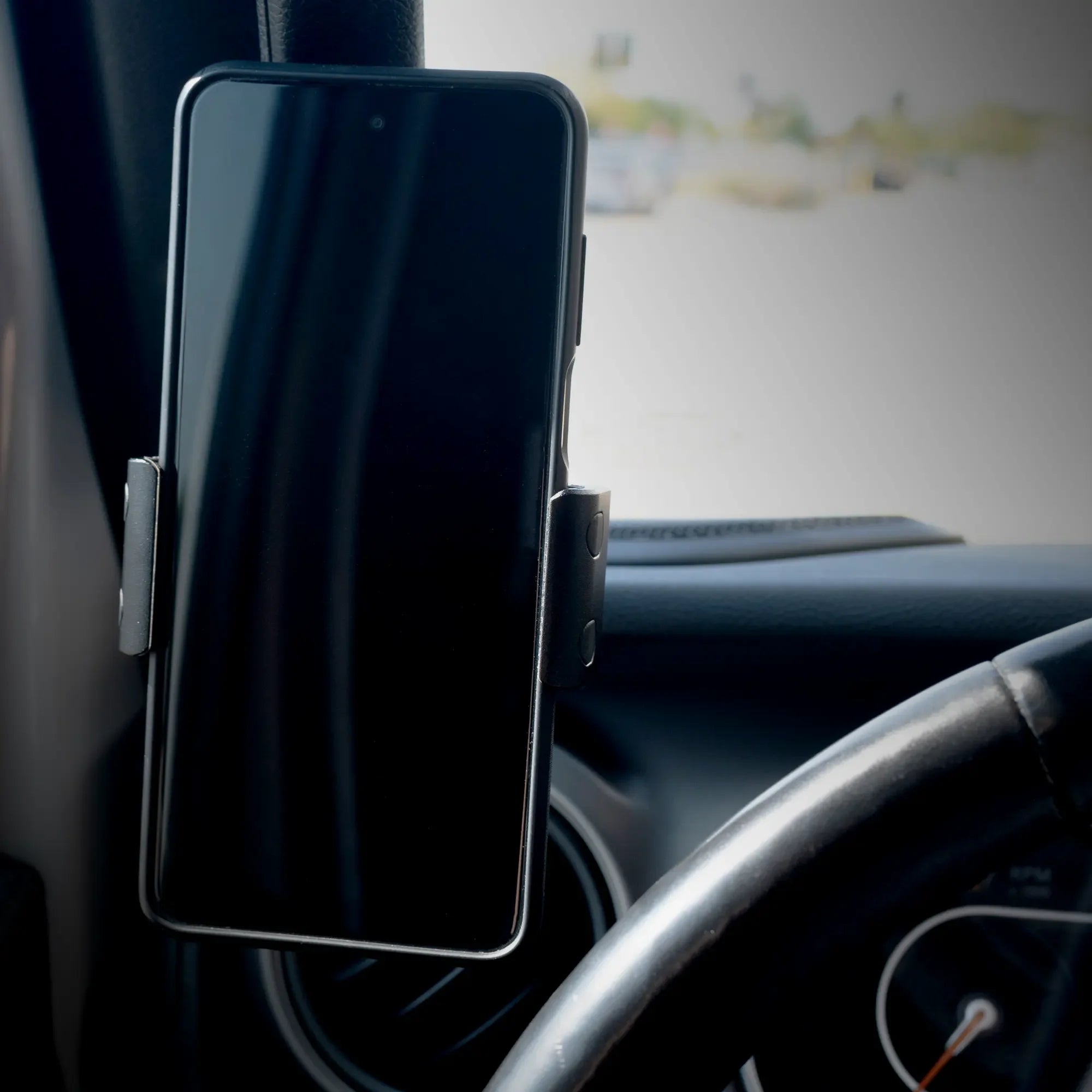 2018-2023 Jeep JL, Gladiator, and 4xe LINK™ Grab Handle Mount With Qi2/MagSafe Charging & Cooling Phone Holder | 3.5" Arm