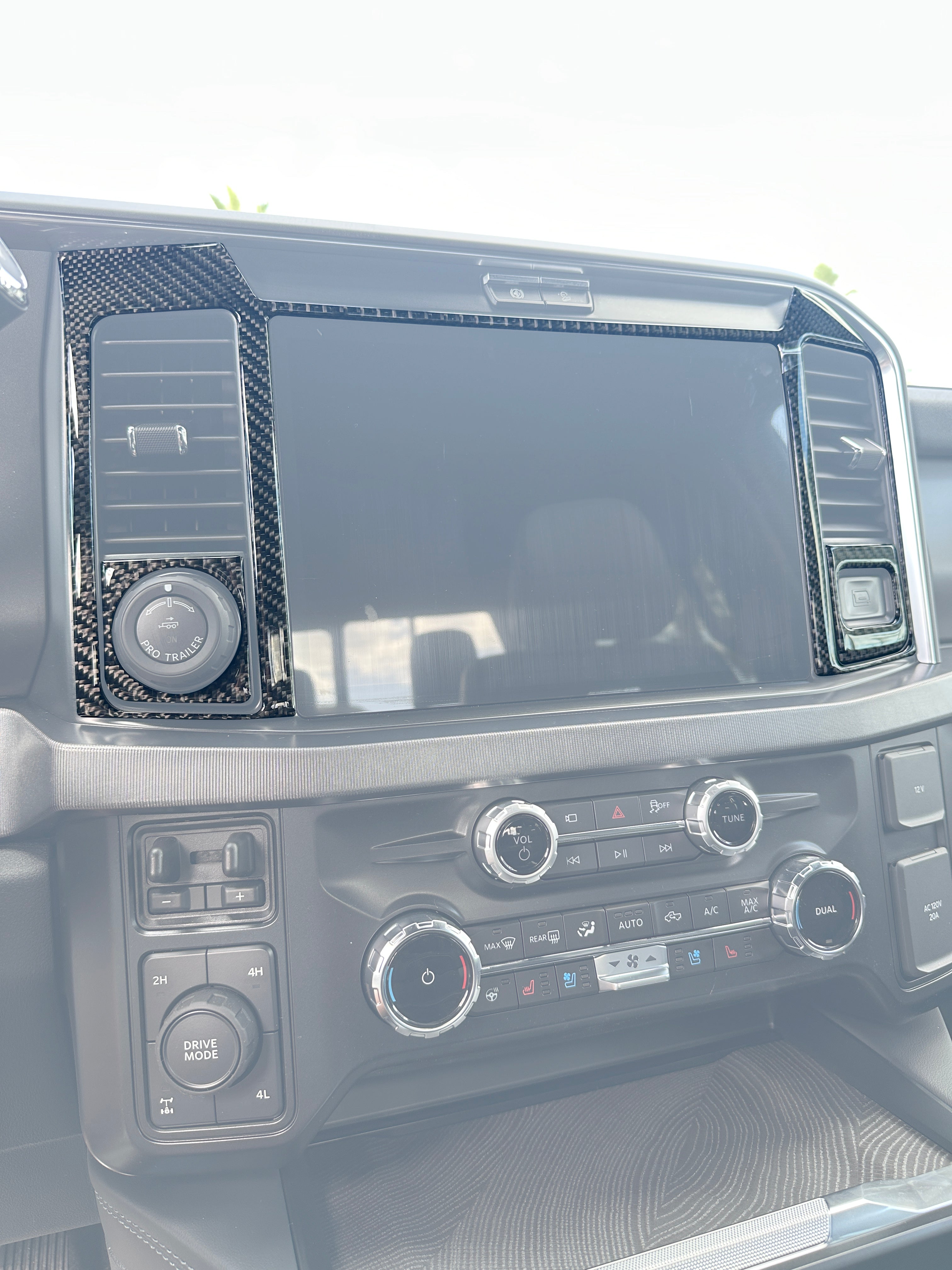 Display Screen Accent Trim Fits 2023-2026 Ford Super Duty