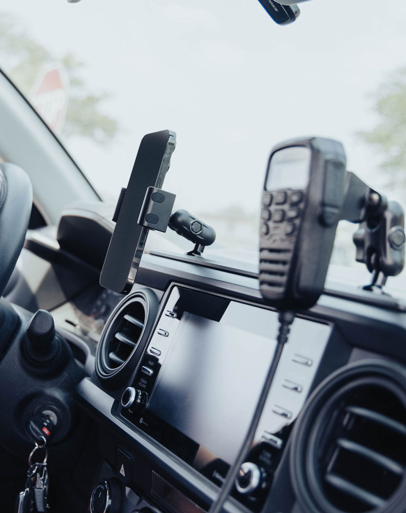 Dash Mount For 2016-2023 Toyota Tacoma Tackform Slim Track Dash Bracket With 20LITE Phone & CB Microphone Mounts