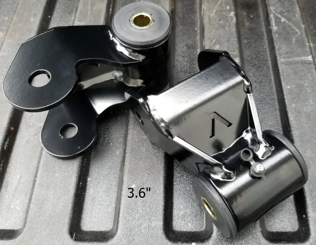 Black metal suspension lift shackles with poly bushings for 2G-3G Tacoma and 1G Tundra