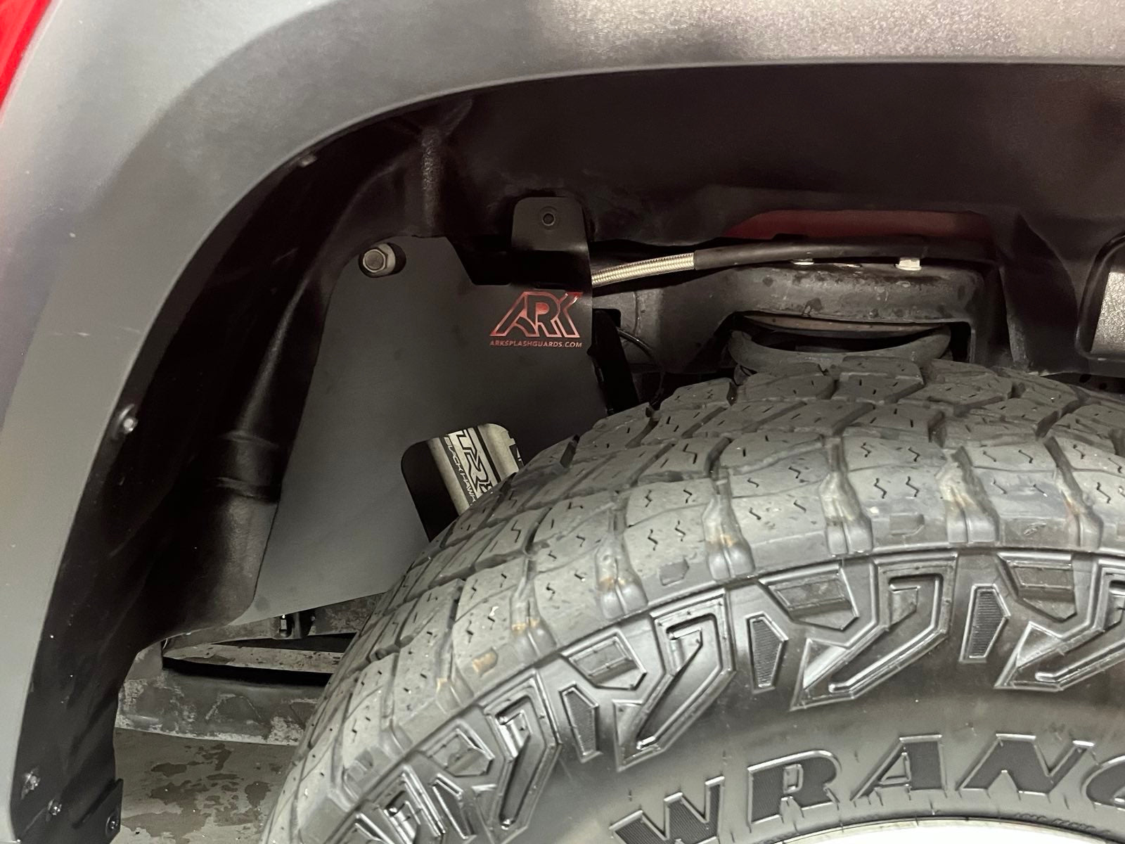Strut Protection Panel For 2025+ Dodge RAM RHO