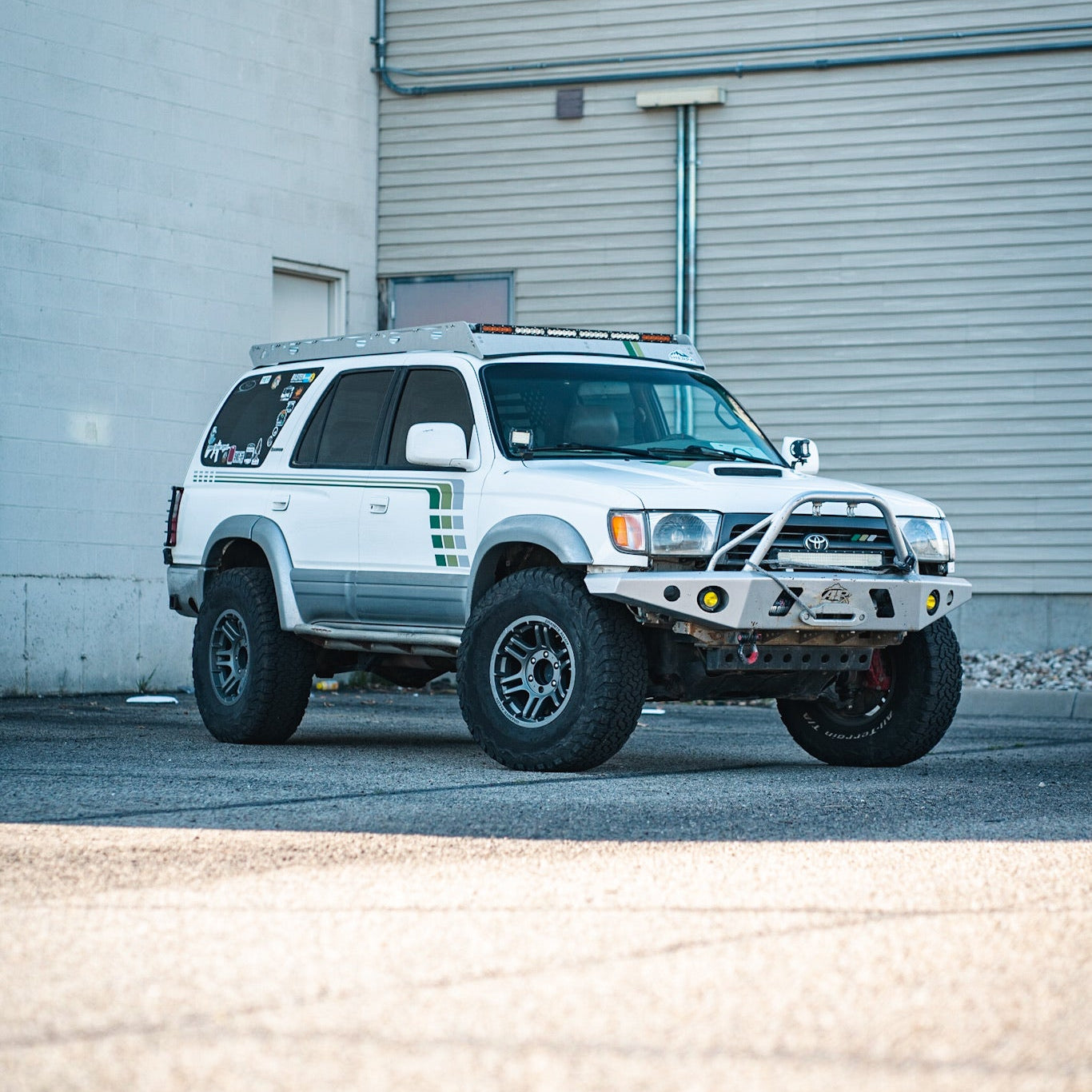 1996-02  Checkered Stripe Kit For 4Runner