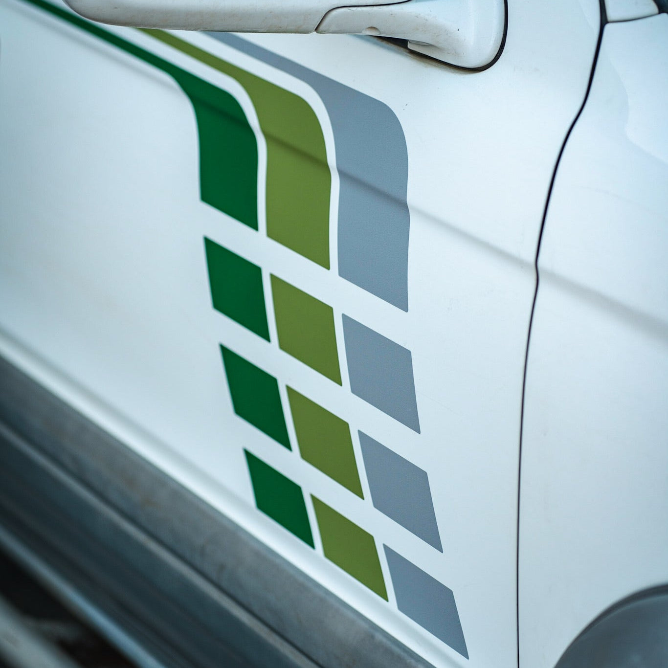 1996-02  Checkered Stripe Kit For 4Runner