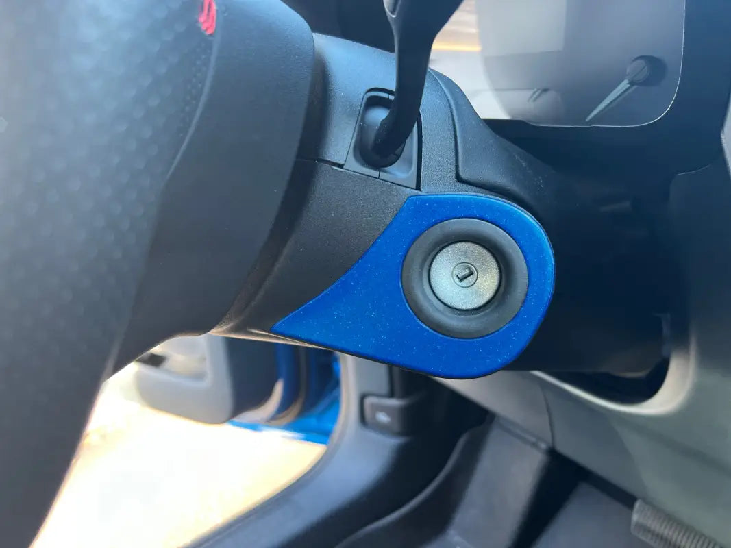 Key ring accent overlay for Ford Maverick ignition switch with blue trim