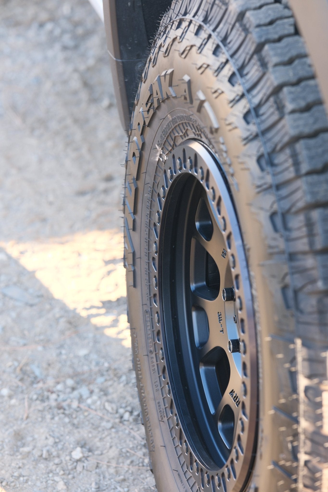 RR5-H FLOW FORMED 17x8.5 Hybrid Beadlock | BRUSHED ALUMINUM